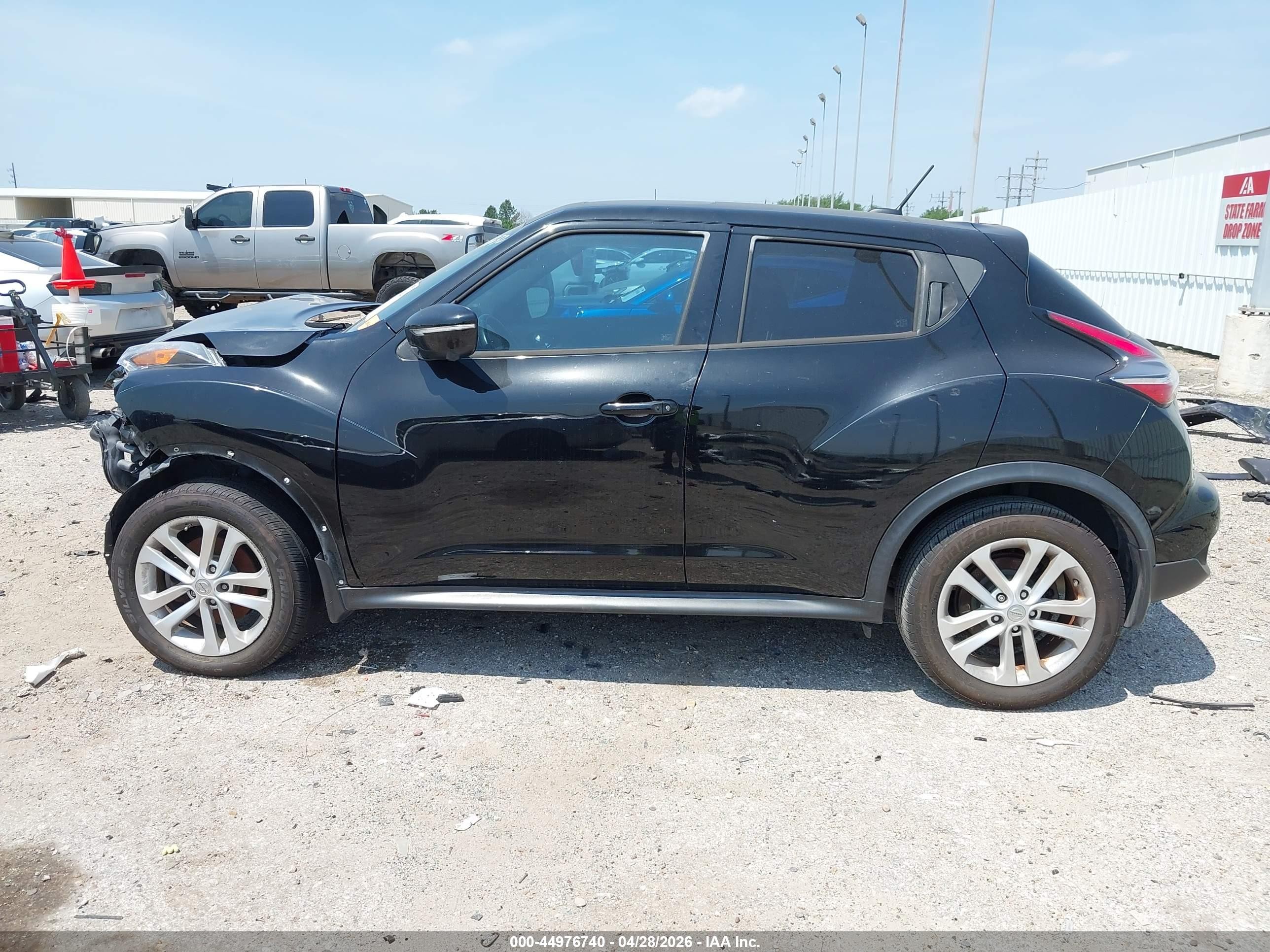 2015 Nissan Juke Sv Black vin: JN8AF5MRXFT502969