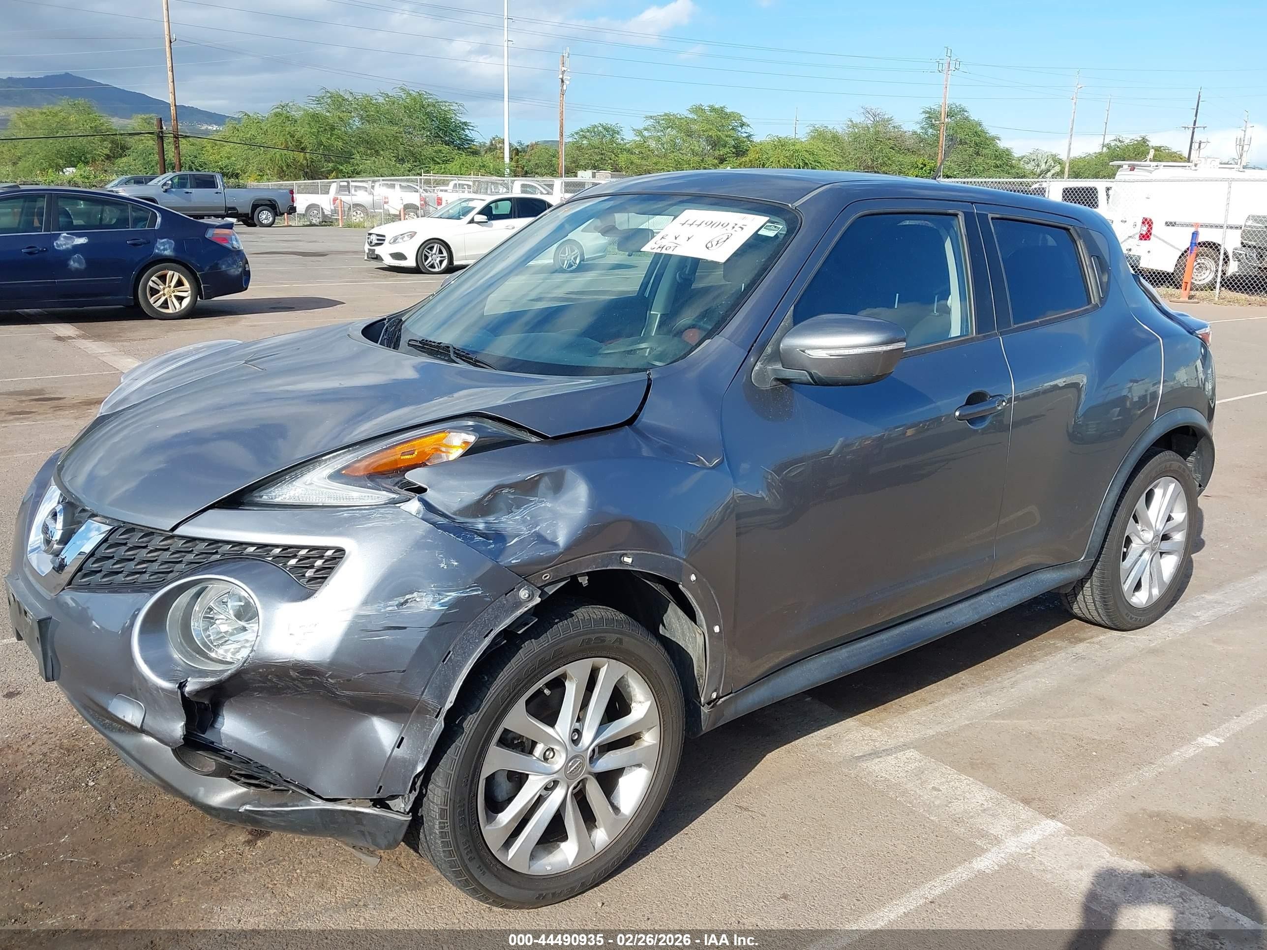 2015 Nissan Juke Sv Gray vin: JN8AF5MRXFT504866