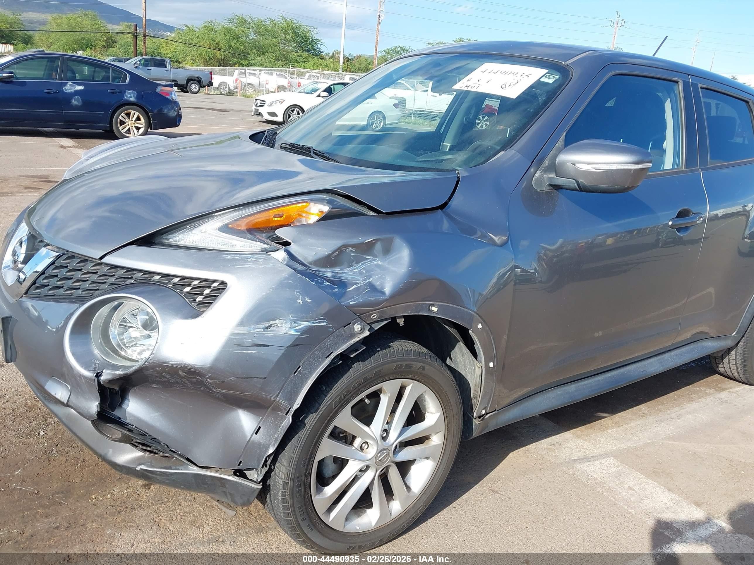 2015 Nissan Juke Sv Gray vin: JN8AF5MRXFT504866