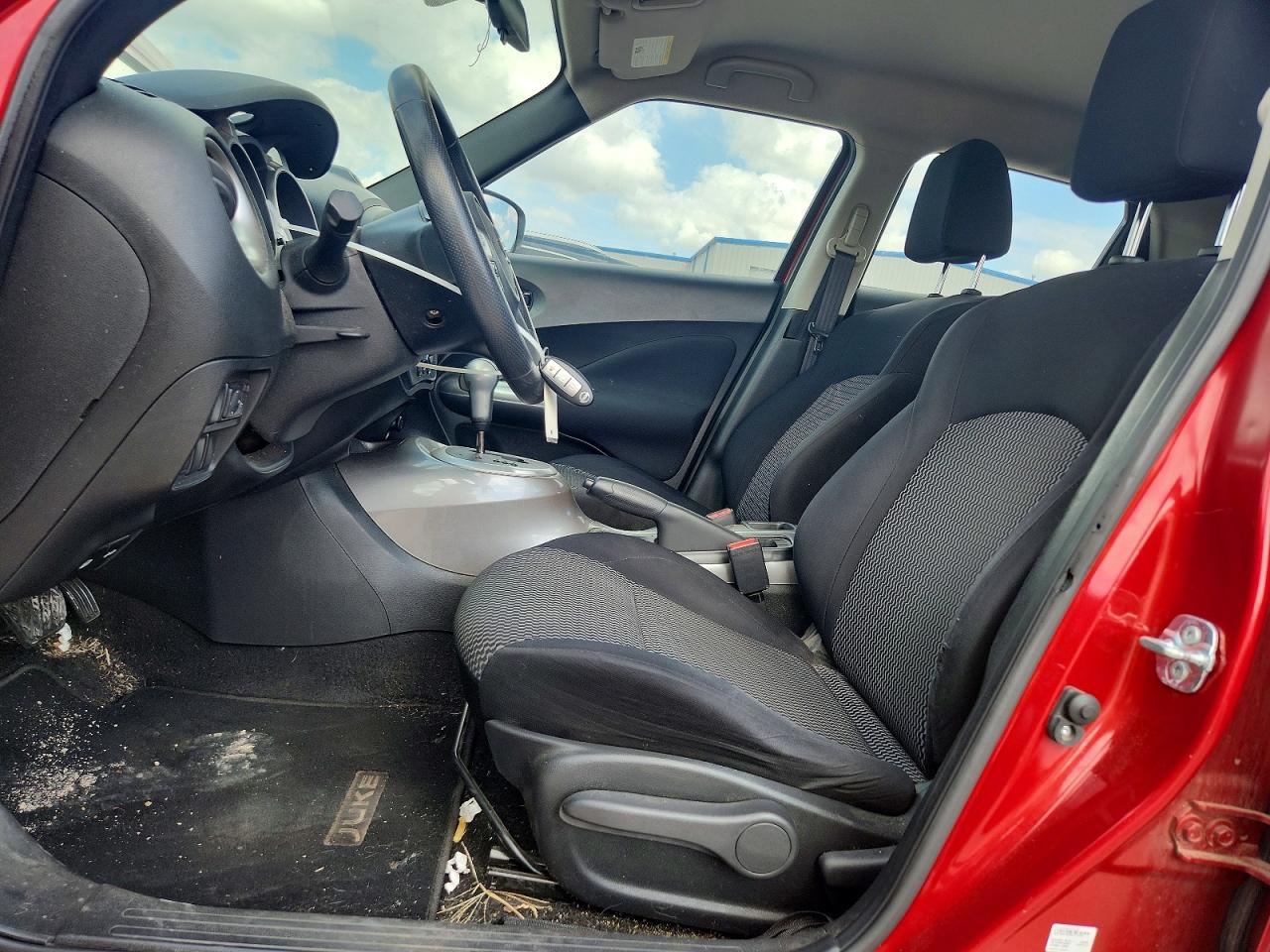 2015 Nissan Juke S Burgundy vin: JN8AF5MRXFT509730
