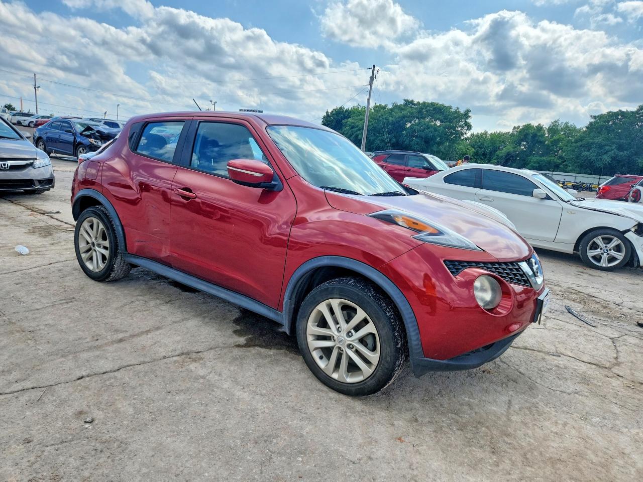 2015 Nissan Juke S Burgundy vin: JN8AF5MRXFT509730