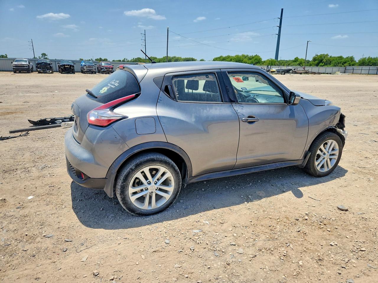 2015 Nissan Juke S Silver vin: JN8AF5MRXFT512708