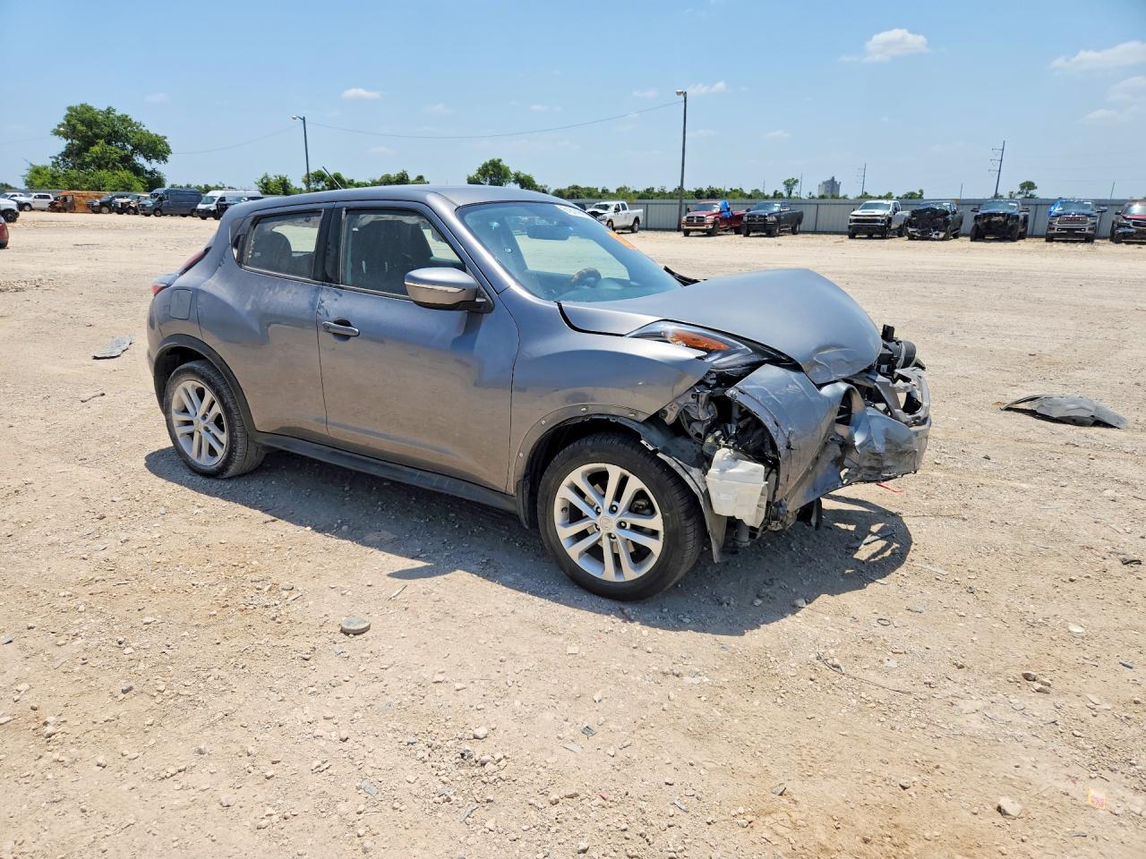 2015 Nissan Juke S Silver vin: JN8AF5MRXFT512708