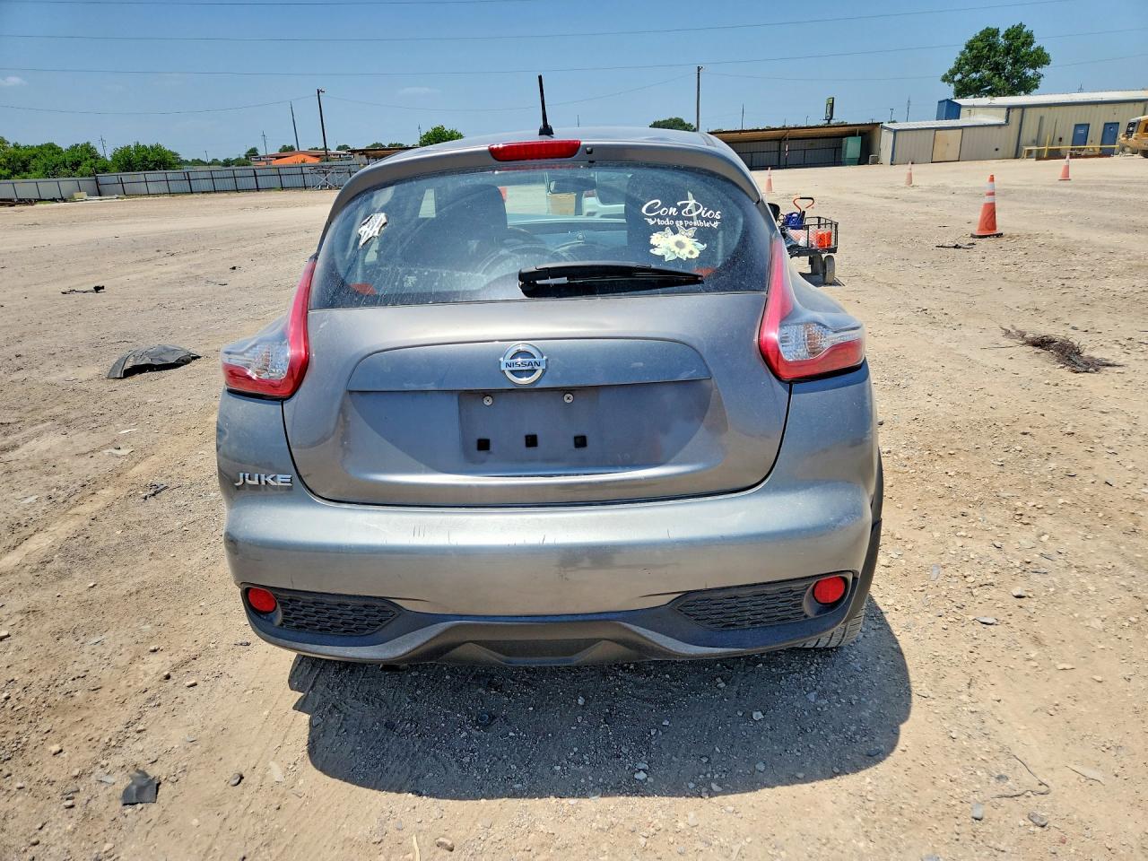 2015 Nissan Juke S Silver vin: JN8AF5MRXFT512708