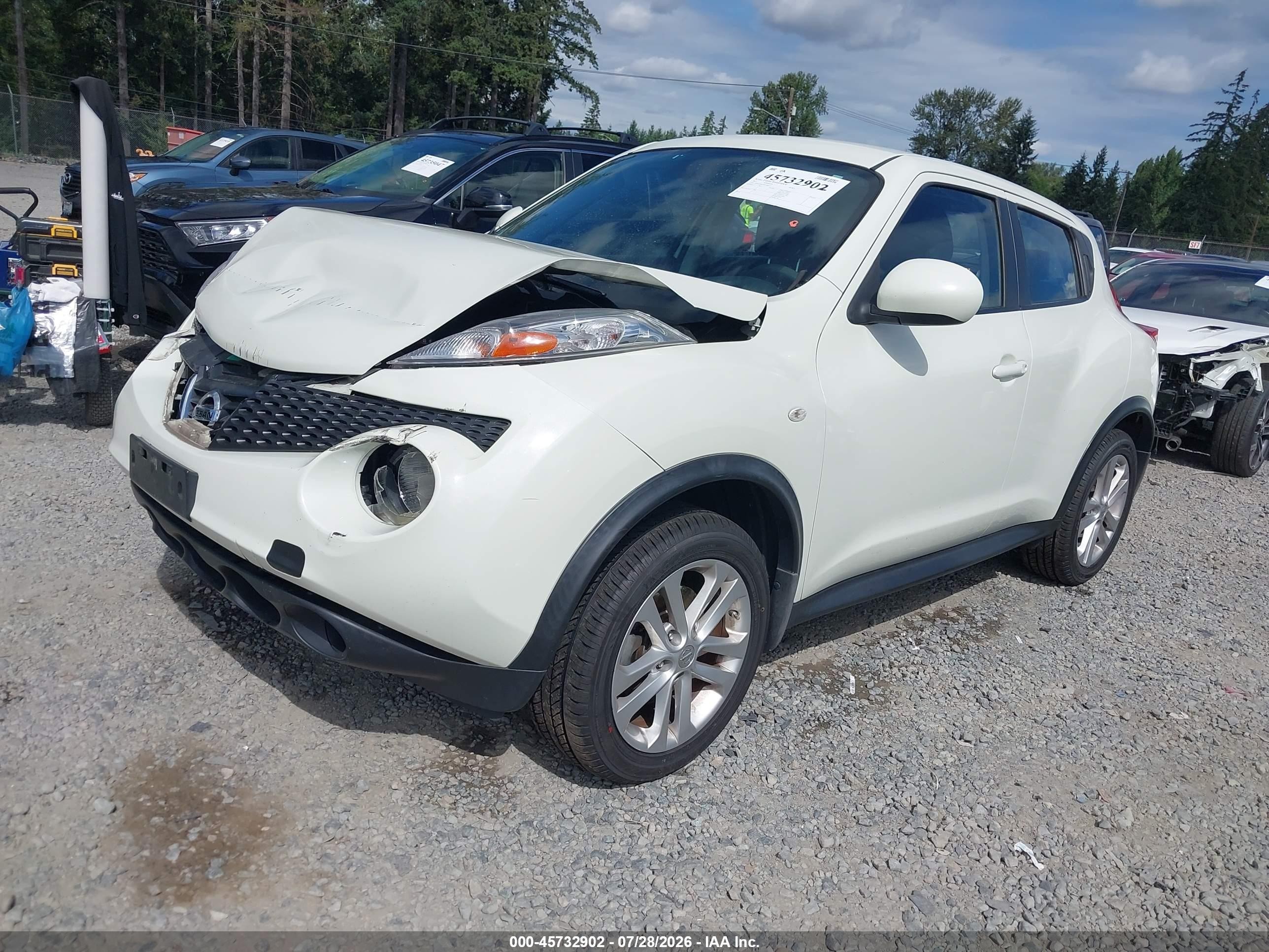 2011 Nissan Juke S White vin: JN8AF5MV0BT006313