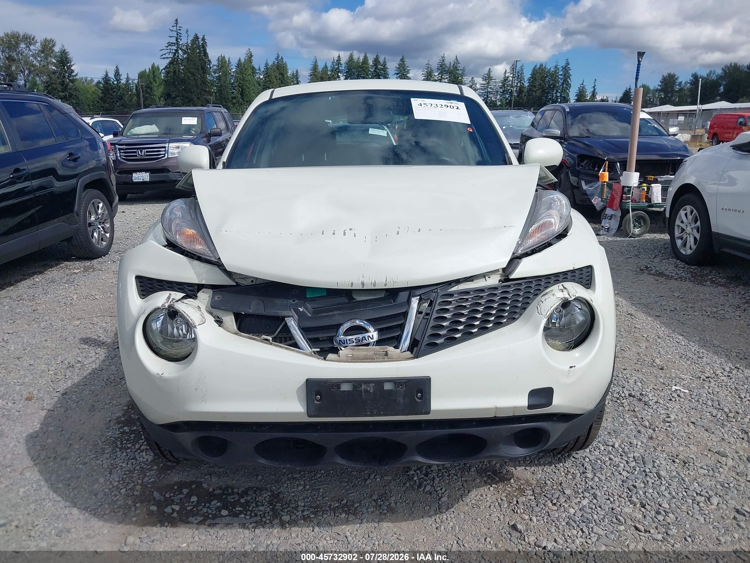 2011 Nissan Juke S White vin: JN8AF5MV0BT006313