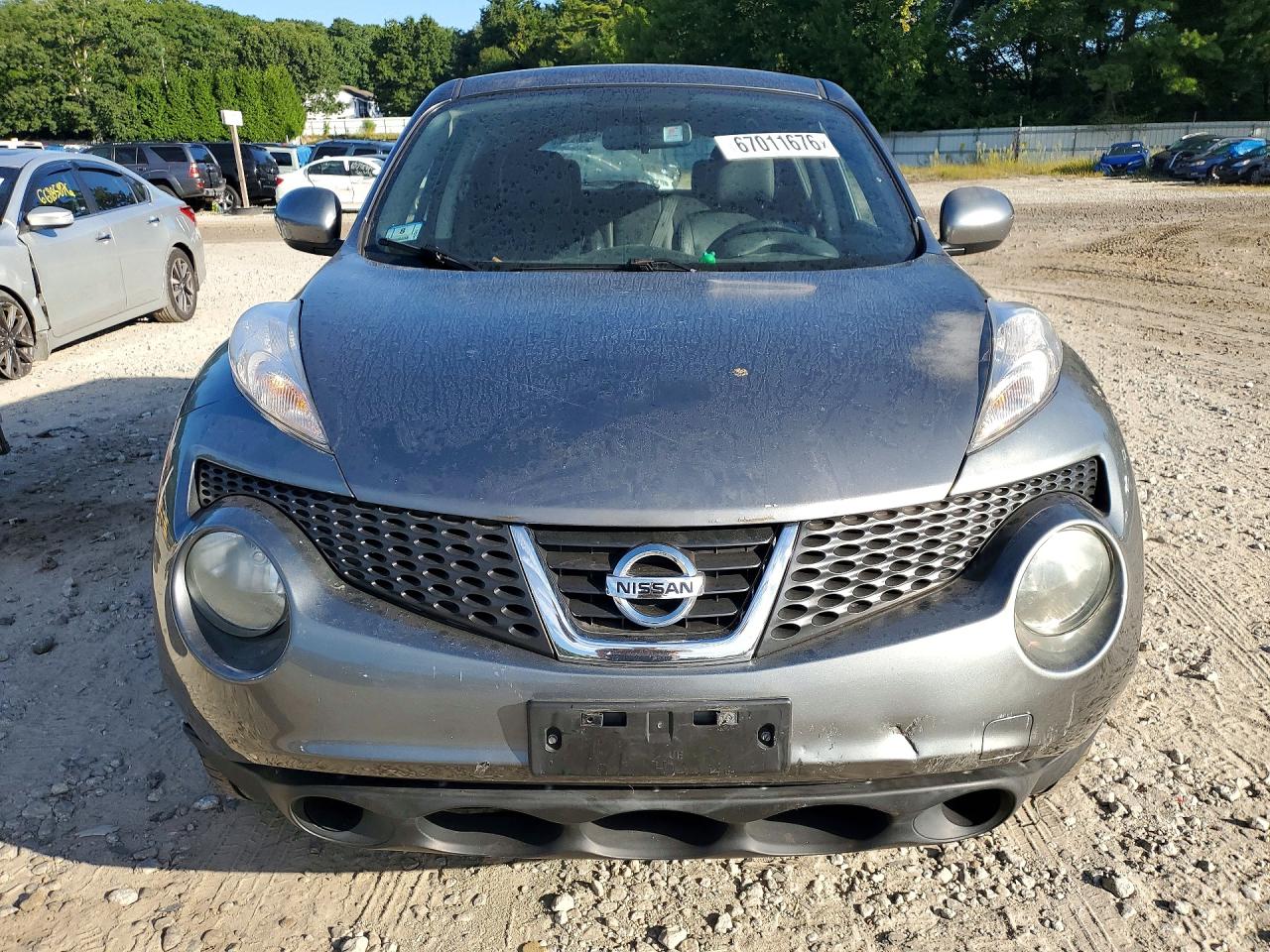 2011 Nissan Juke S Gray vin: JN8AF5MV0BT011124