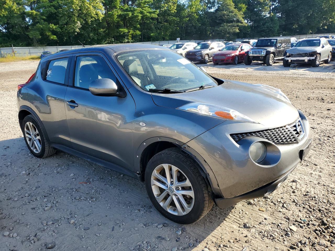 2011 Nissan Juke S Gray vin: JN8AF5MV0BT011124