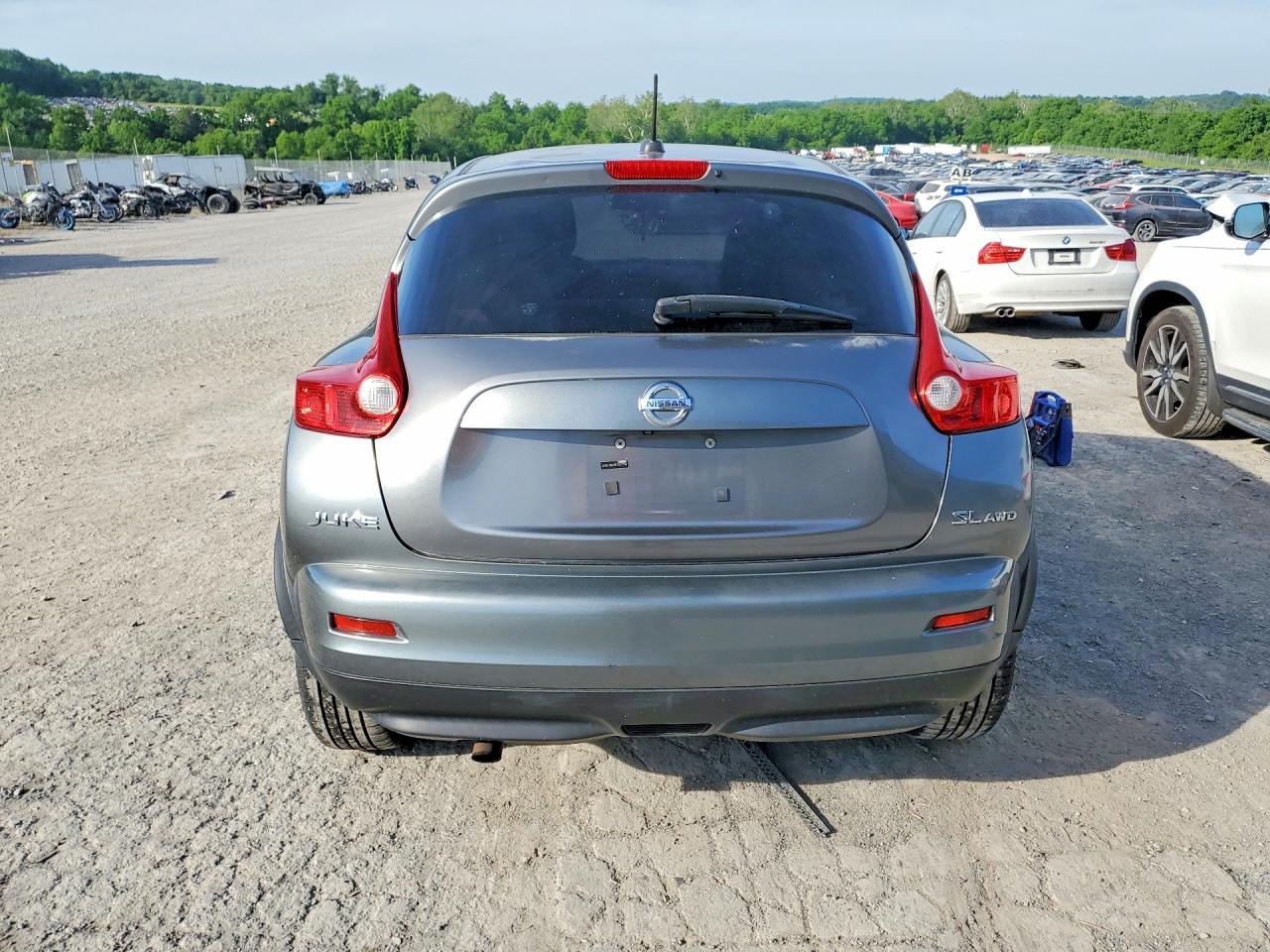 2011 Nissan Juke S Gray vin: JN8AF5MV0BT017795