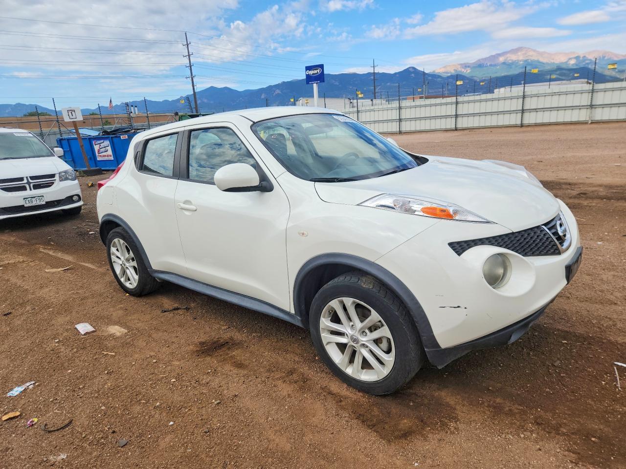 2013 Nissan Juke S White vin: JN8AF5MV0DT221662