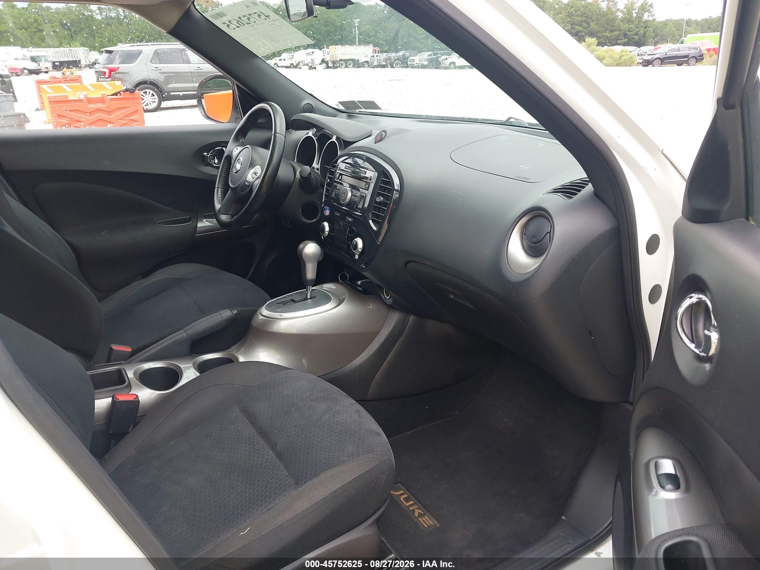2013 Nissan Juke Sv White vin: JN8AF5MV0DT222777