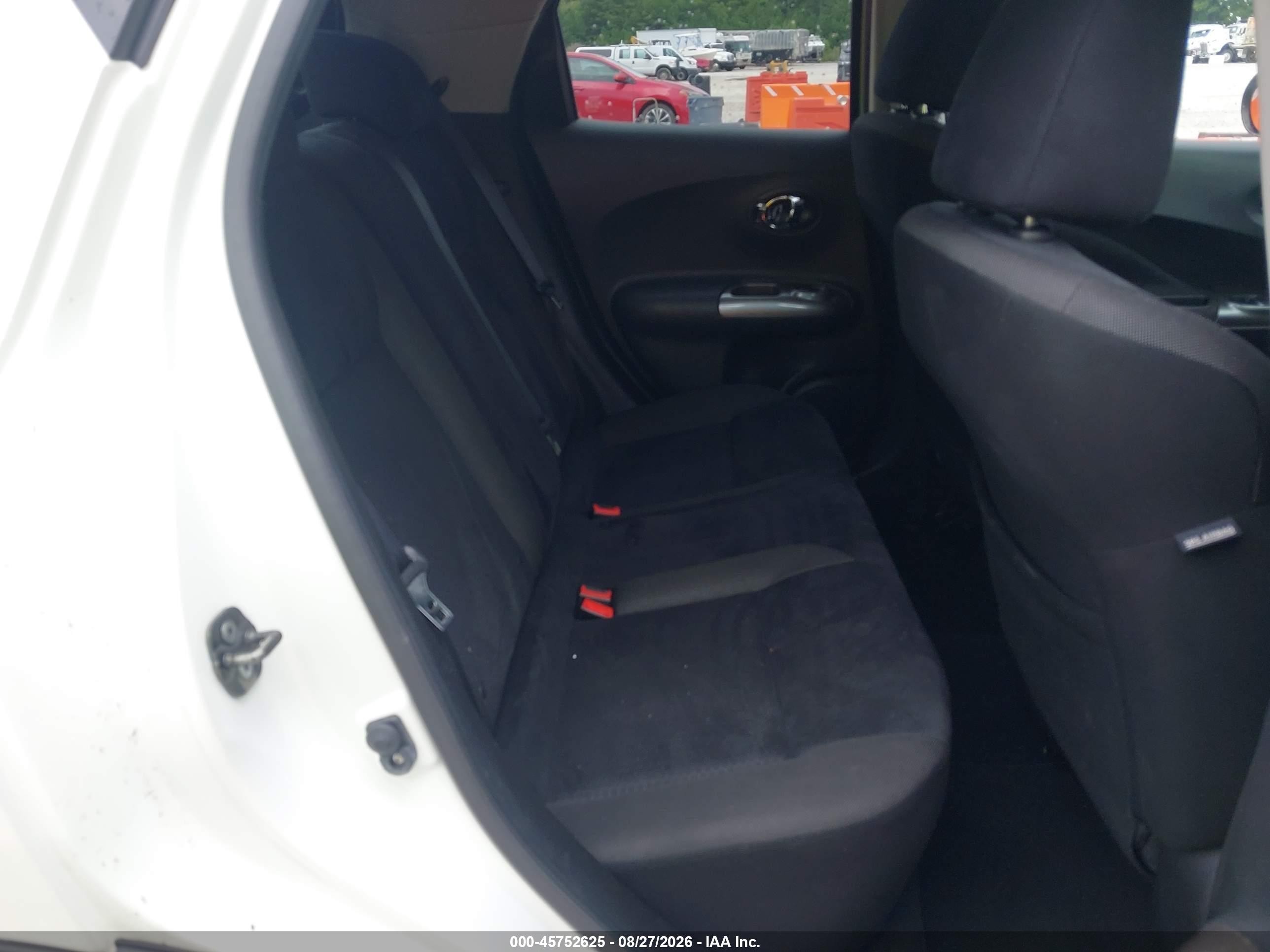 2013 Nissan Juke Sv White vin: JN8AF5MV0DT222777