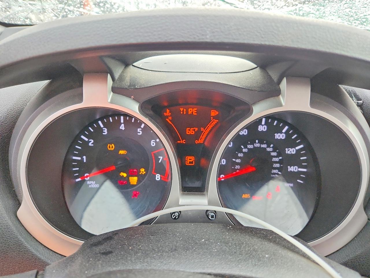 2013 Nissan Juke S Red vin: JN8AF5MV0DT225789