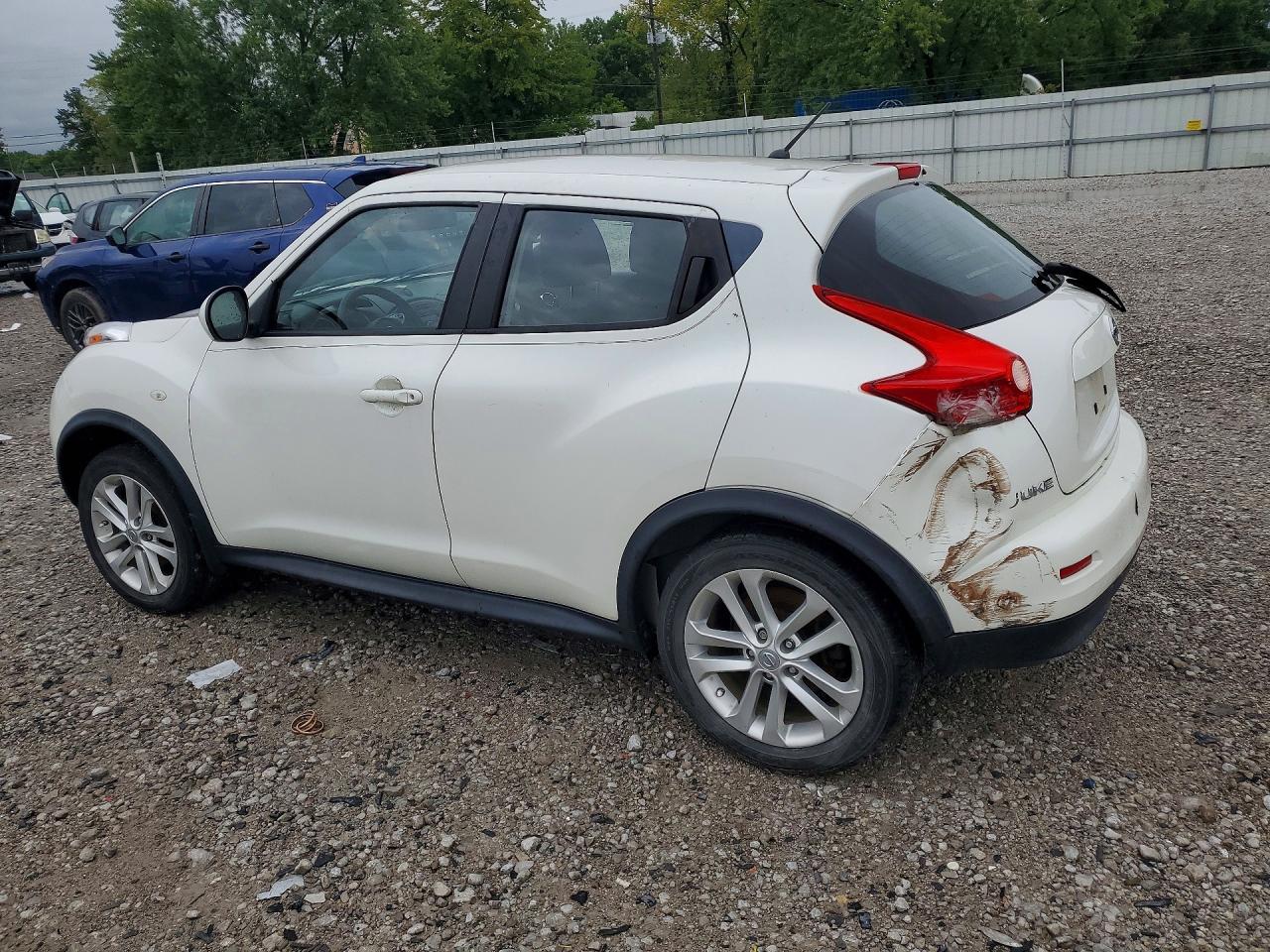 2014 Nissan Juke S White vin: JN8AF5MV0ET355699