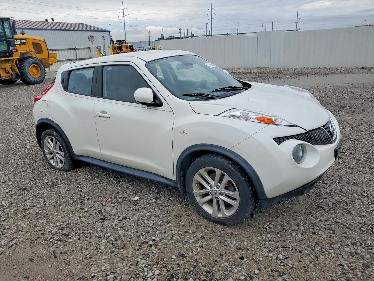 2014 Nissan Juke S White vin: JN8AF5MV0ET355699