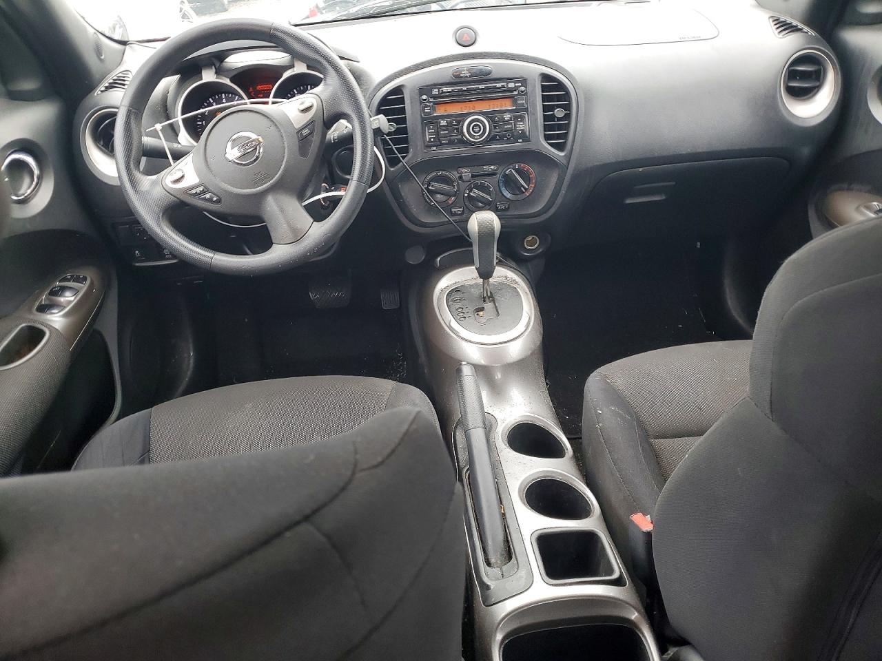 2014 Nissan Juke S White vin: JN8AF5MV0ET355699