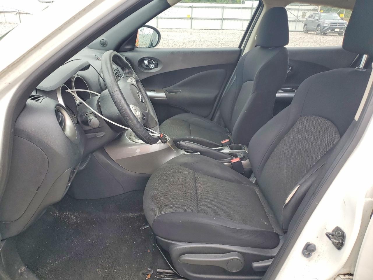 2014 Nissan Juke S White vin: JN8AF5MV0ET355699