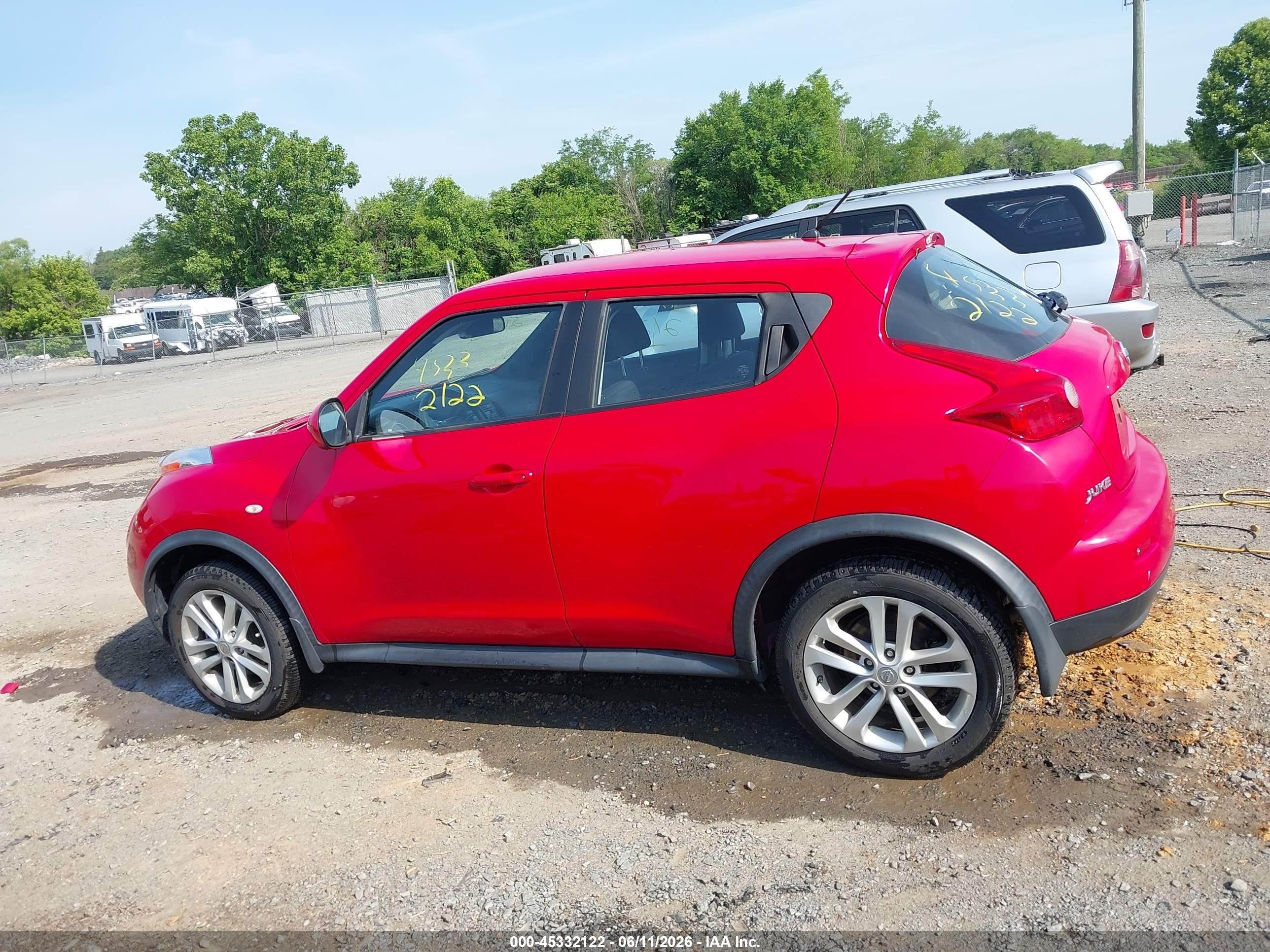 2014 Nissan Juke S Красный vin: JN8AF5MV0ET355797