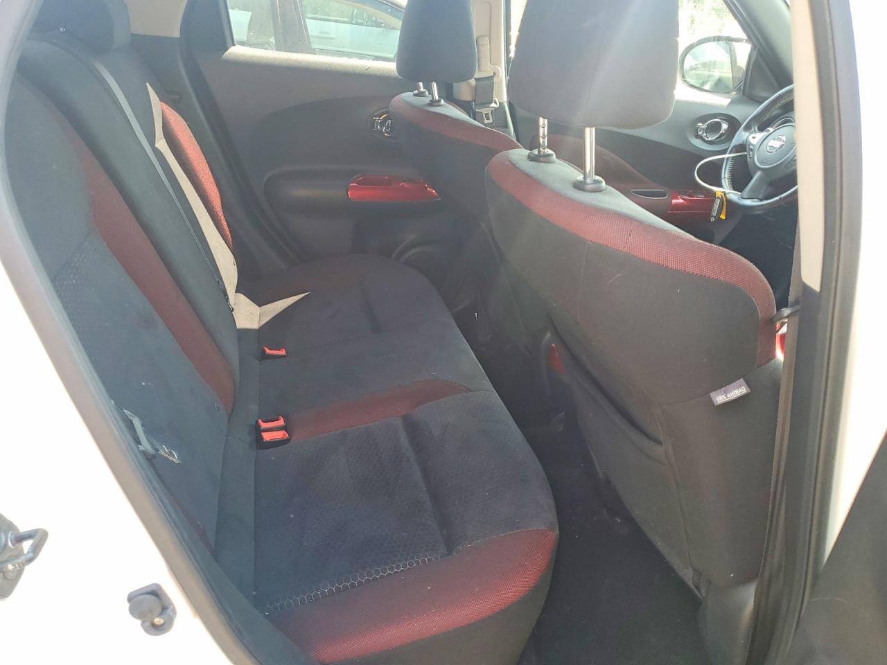 2014 Nissan Juke Sv White vin: JN8AF5MV0ET356089
