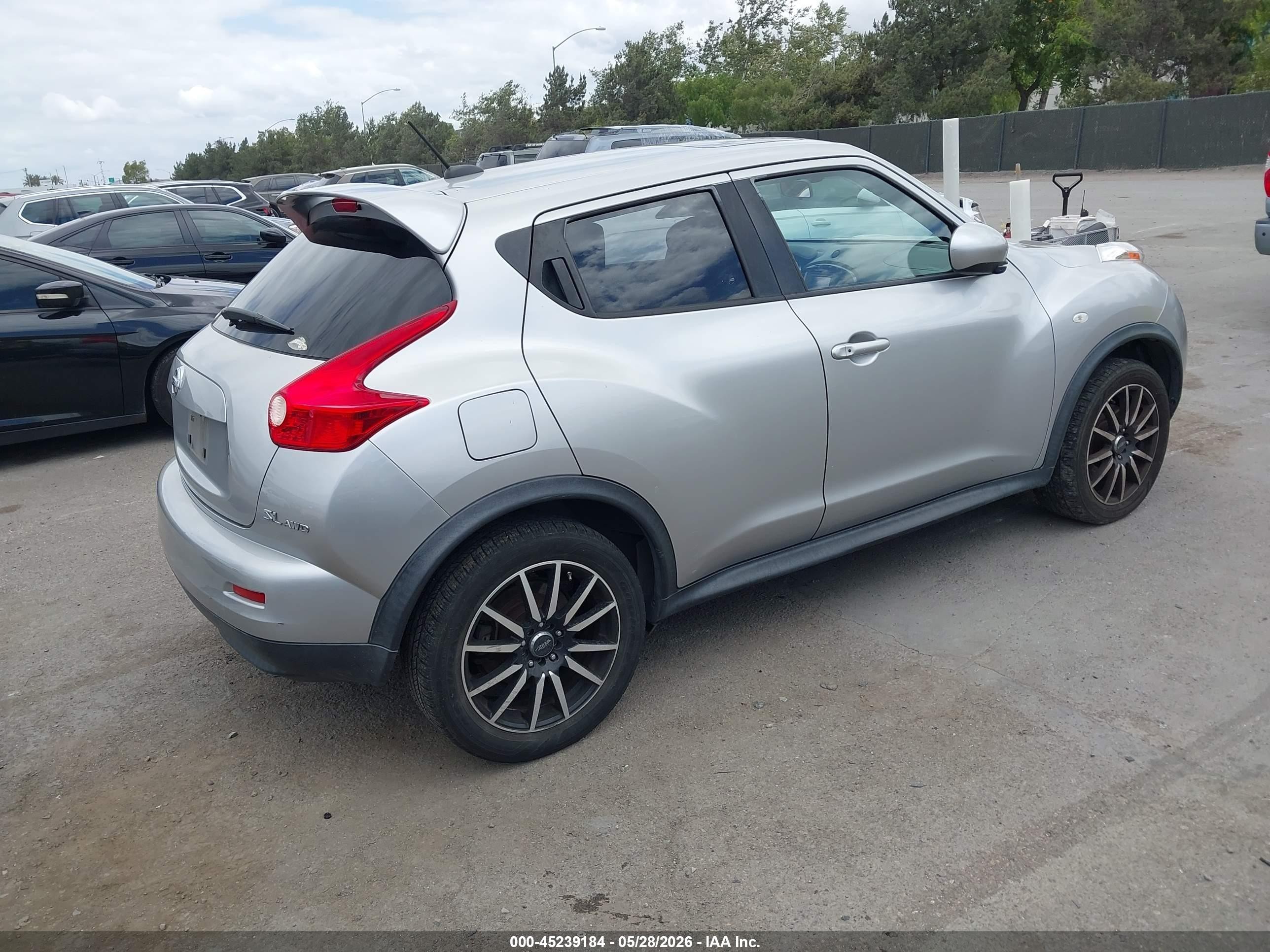 2011 Nissan Juke Sl Gray vin: JN8AF5MV1BT017143
