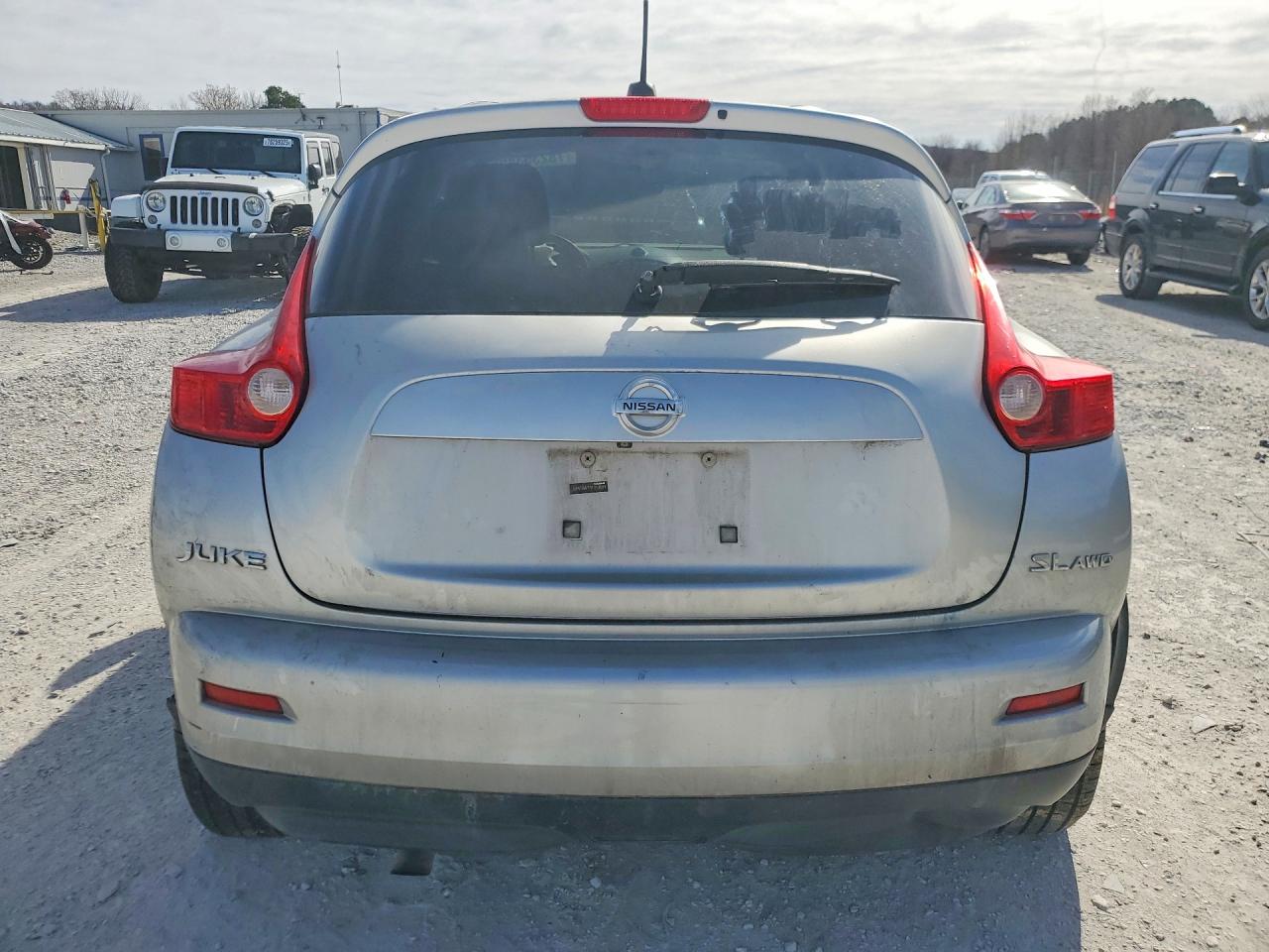2011 Nissan Juke S Silver vin: JN8AF5MV1BT019684