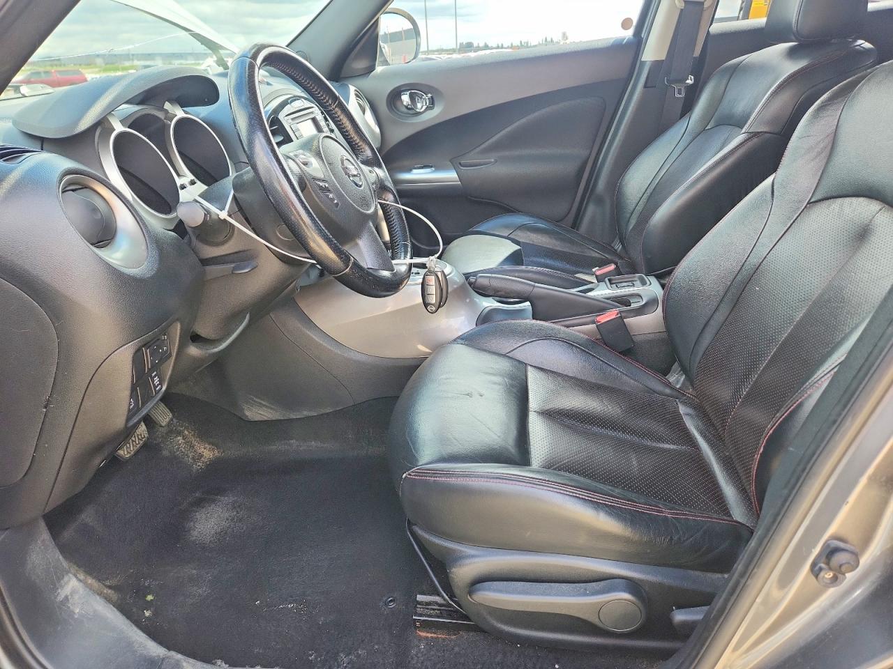 2011 Nissan Juke S Gray vin: JN8AF5MV1BT019880