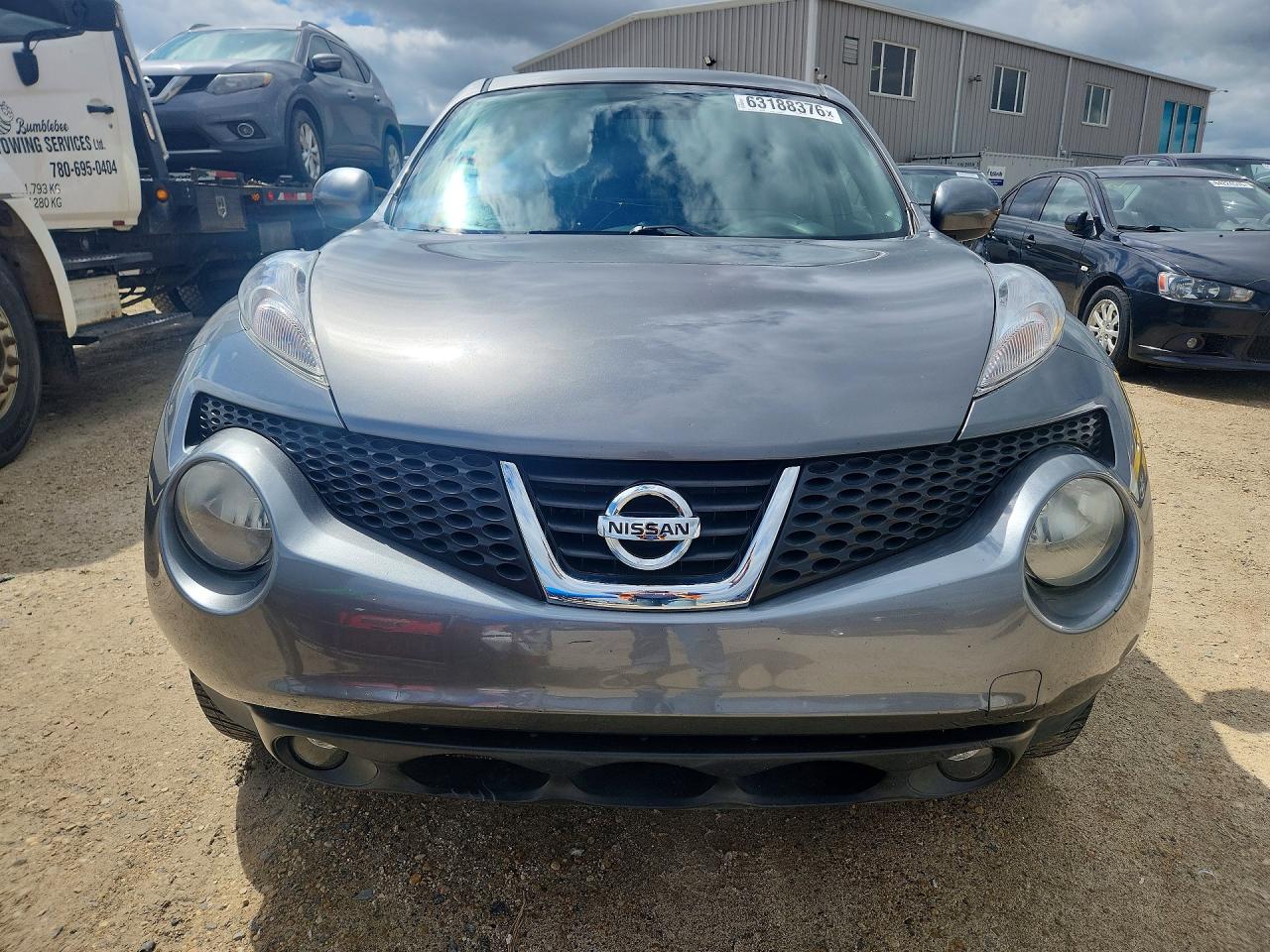 2011 Nissan Juke S Gray vin: JN8AF5MV1BT019880