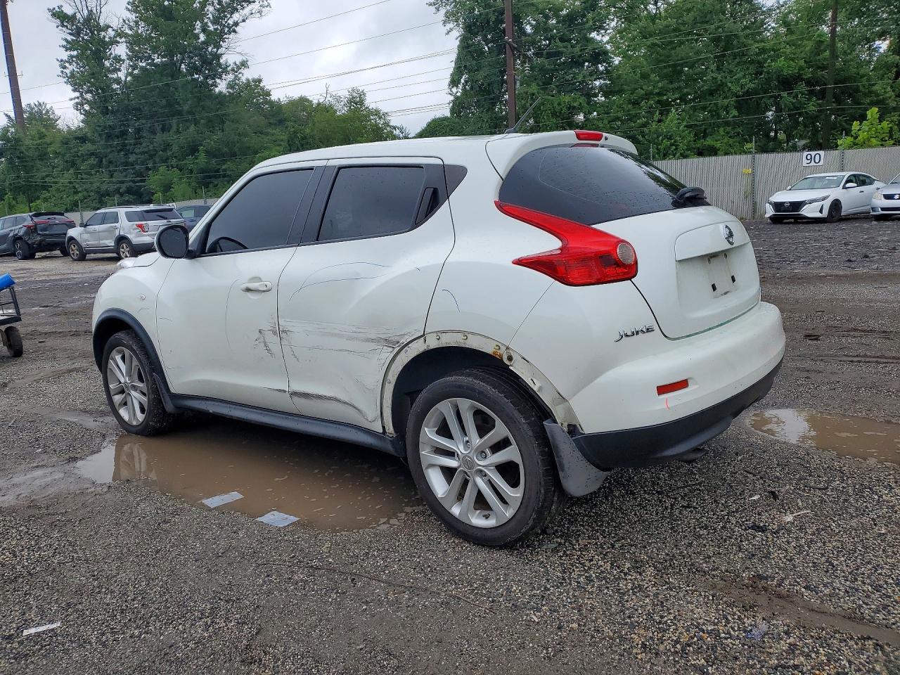 2013 Nissan Juke S White vin: JN8AF5MV1DT207317