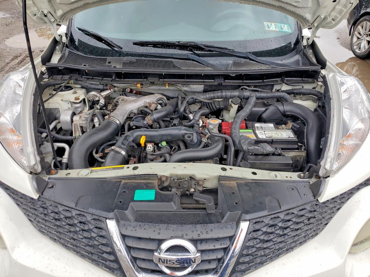 2013 Nissan Juke S White vin: JN8AF5MV1DT207317