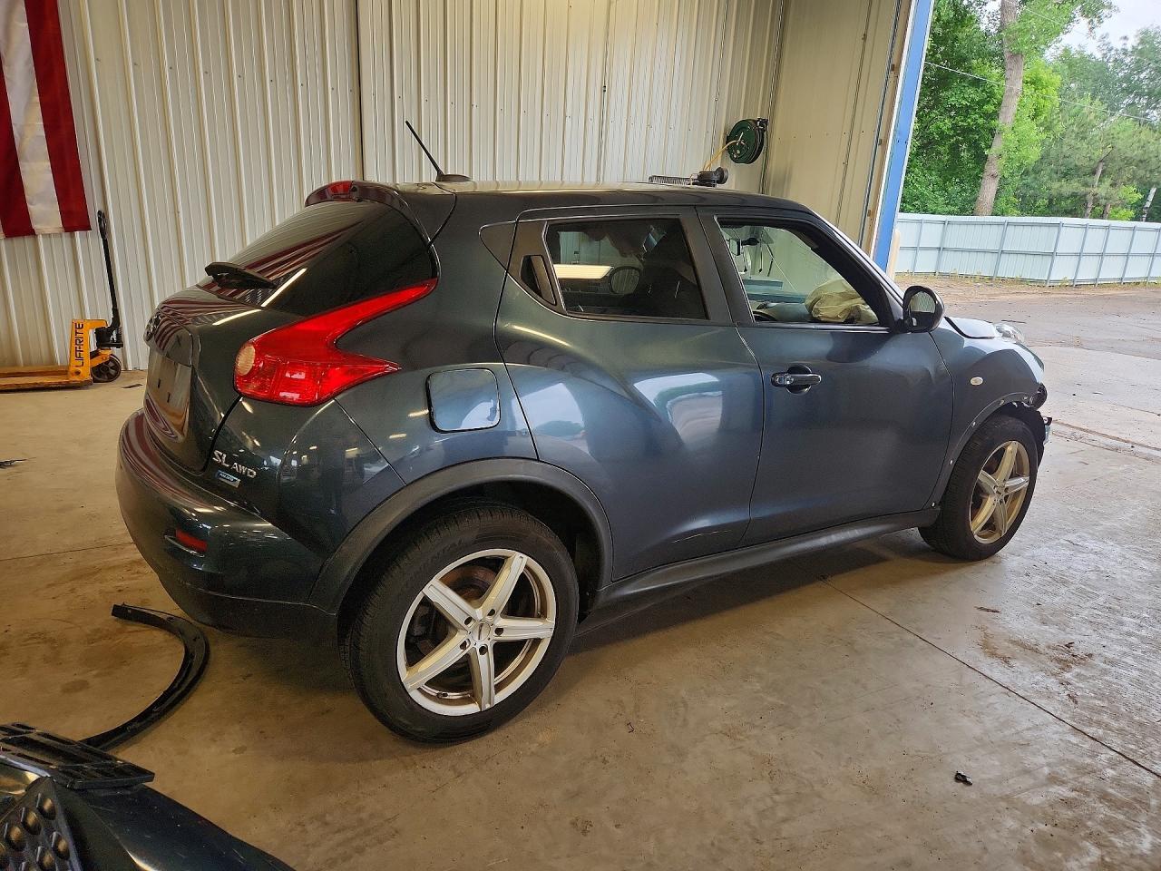 2013 Nissan Juke S Серый vin: JN8AF5MV1DT211173