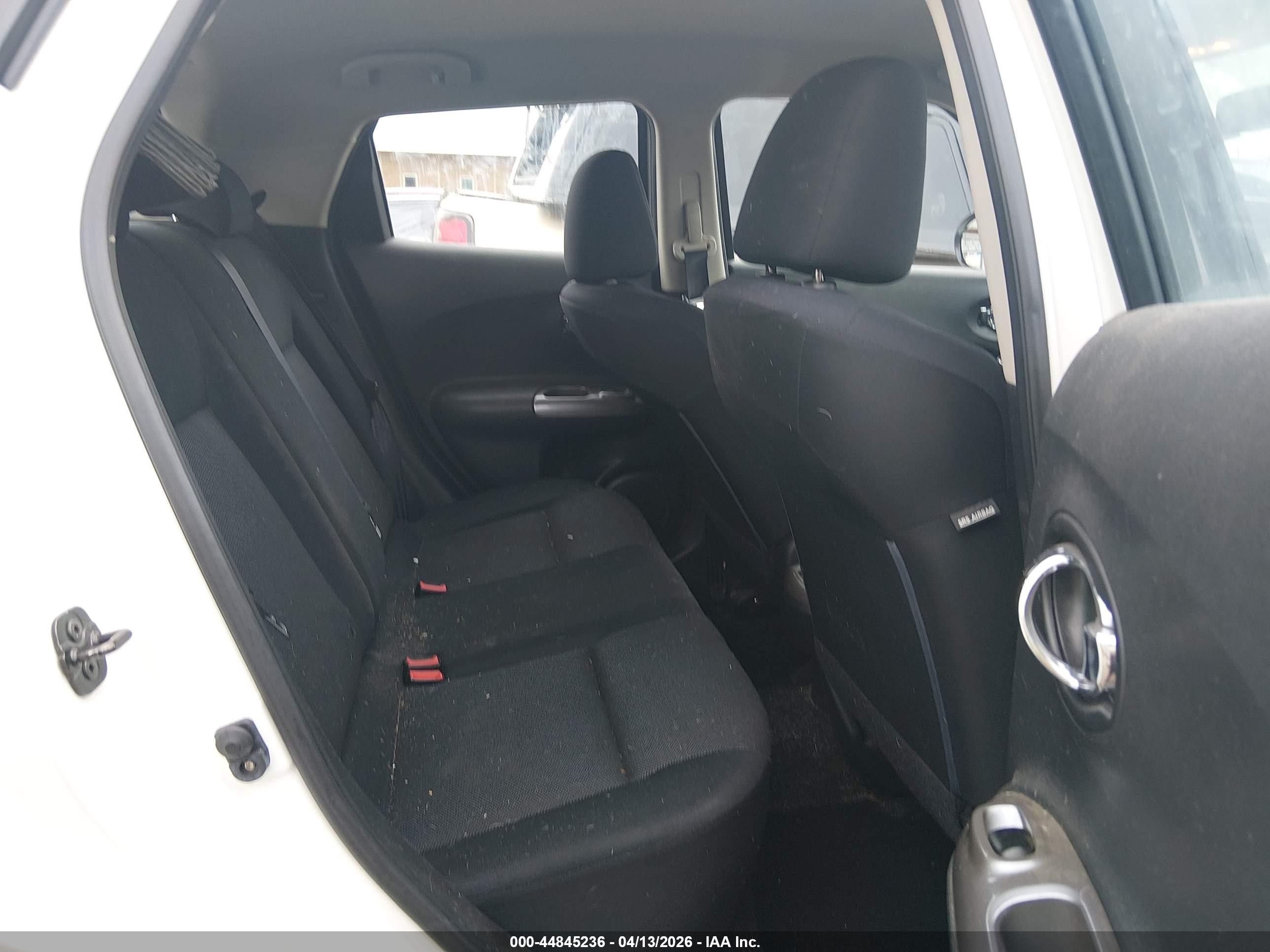 2013 Nissan Juke S White vin: JN8AF5MV1DT216681