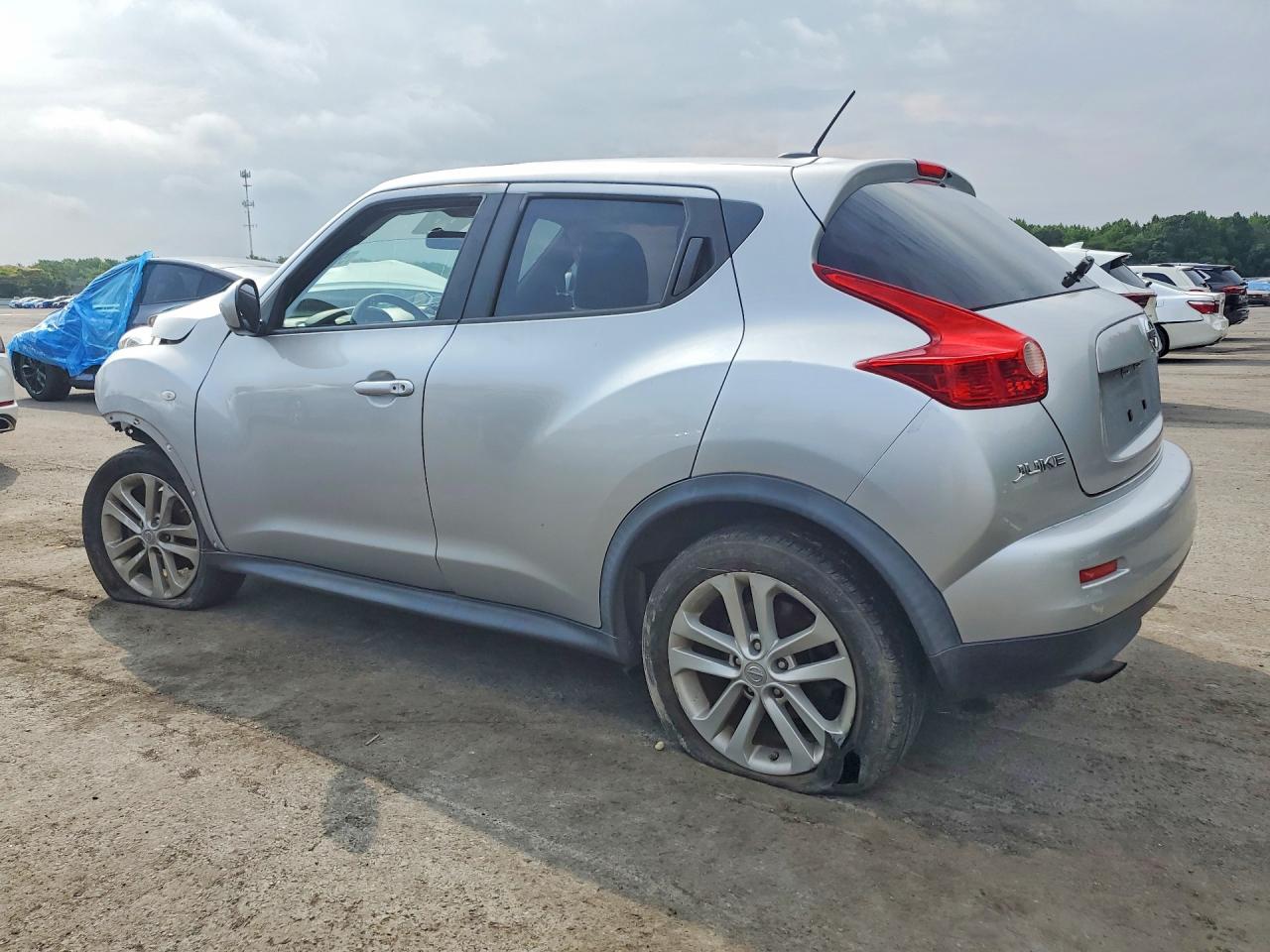 2013 Nissan Juke S Silver vin: JN8AF5MV1DT223209