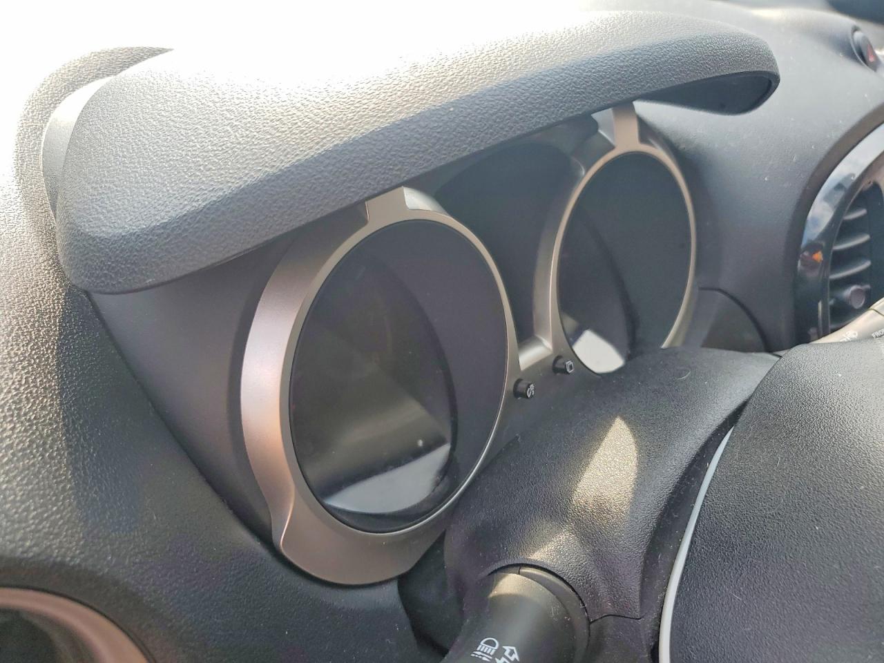 2013 Nissan Juke S Silver vin: JN8AF5MV1DT223209