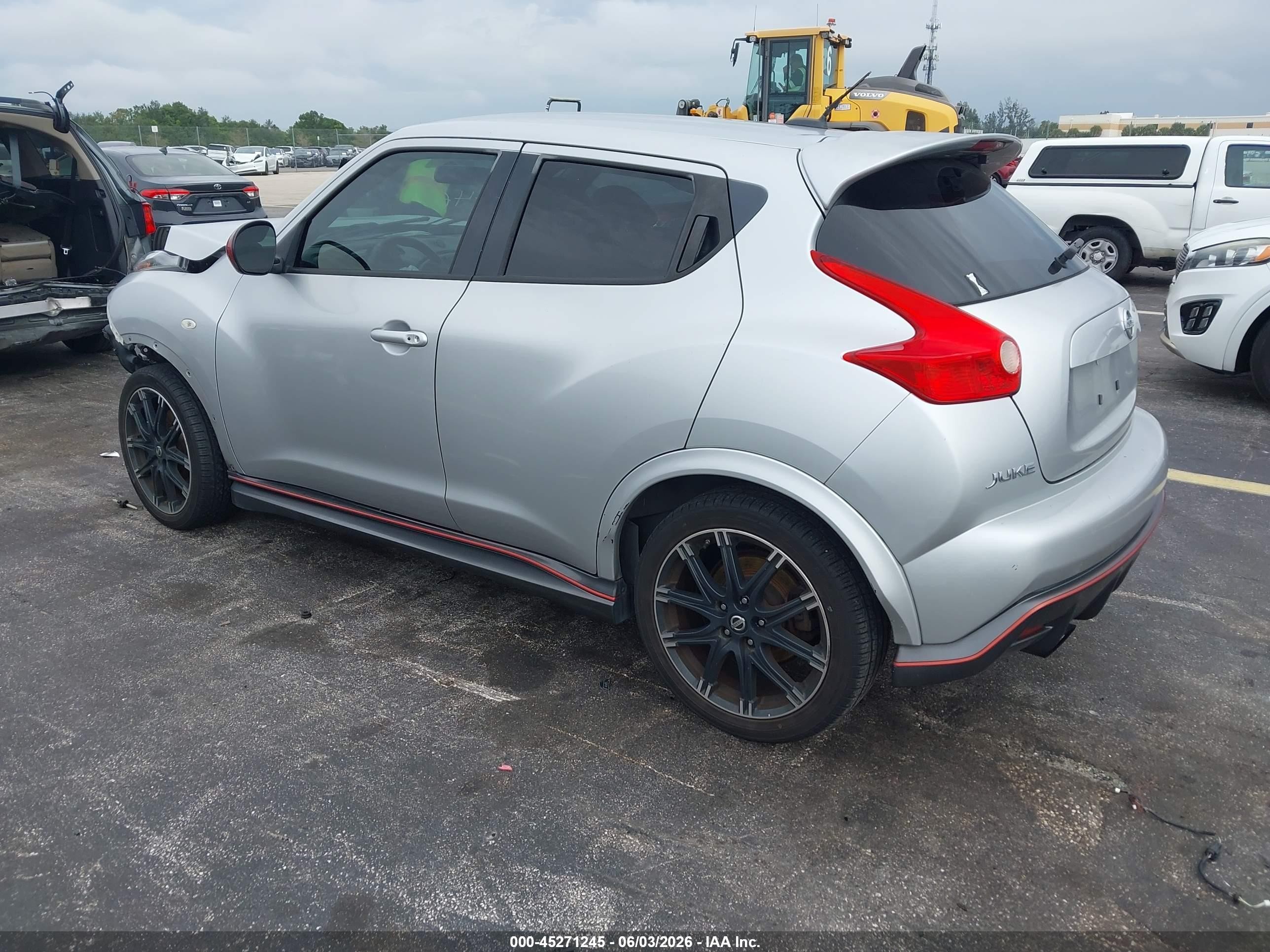 2013 Nissan Juke Nismo Silver vin: JN8AF5MV1DT229446