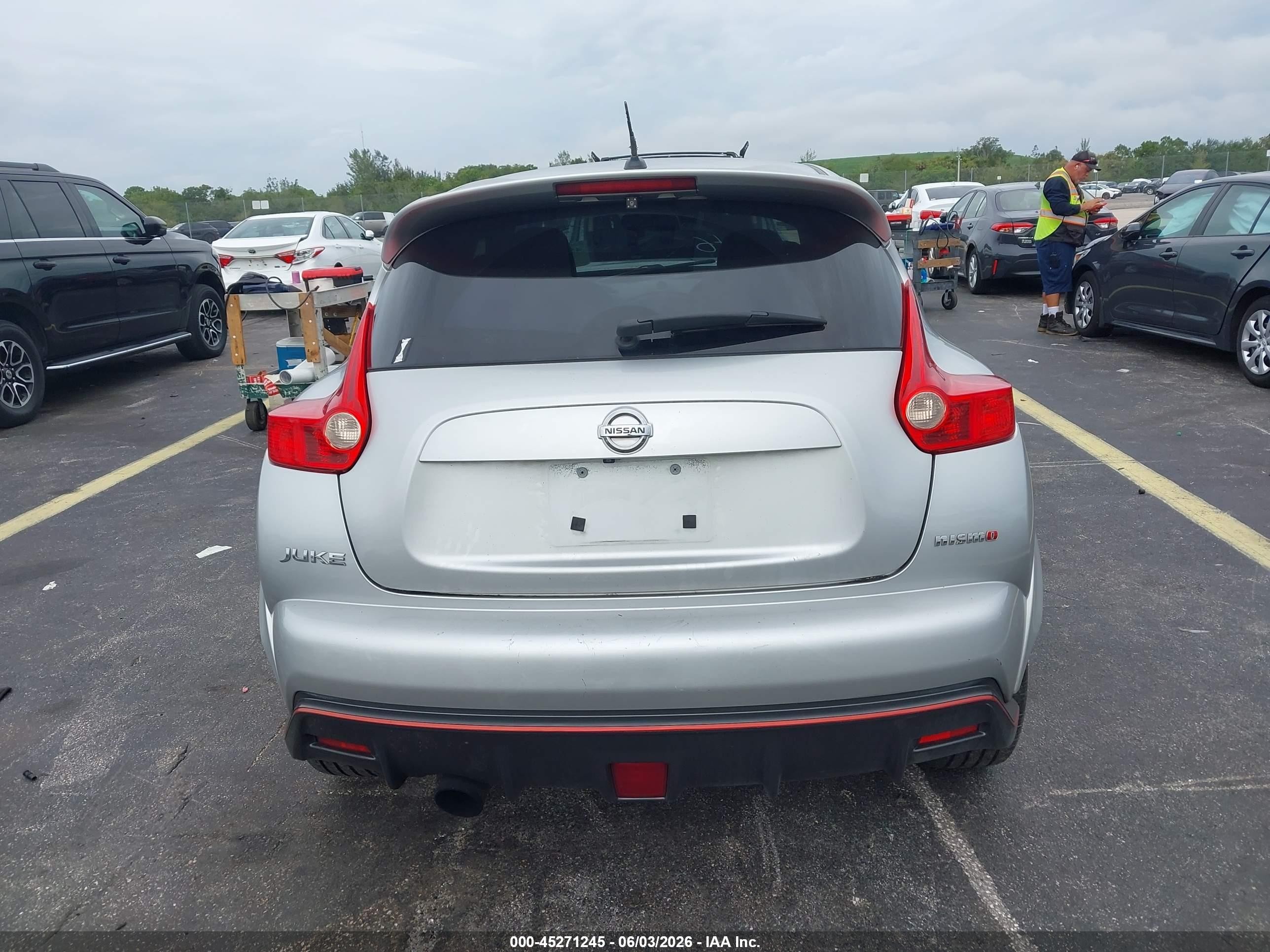 2013 Nissan Juke Nismo Silver vin: JN8AF5MV1DT229446