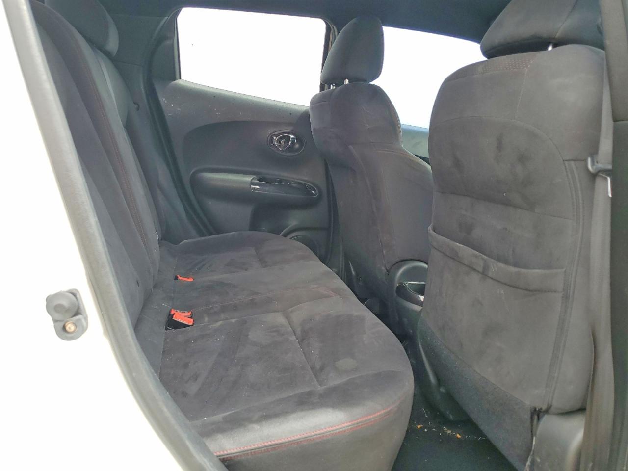 2013 Nissan Juke S White vin: JN8AF5MV1DT231939