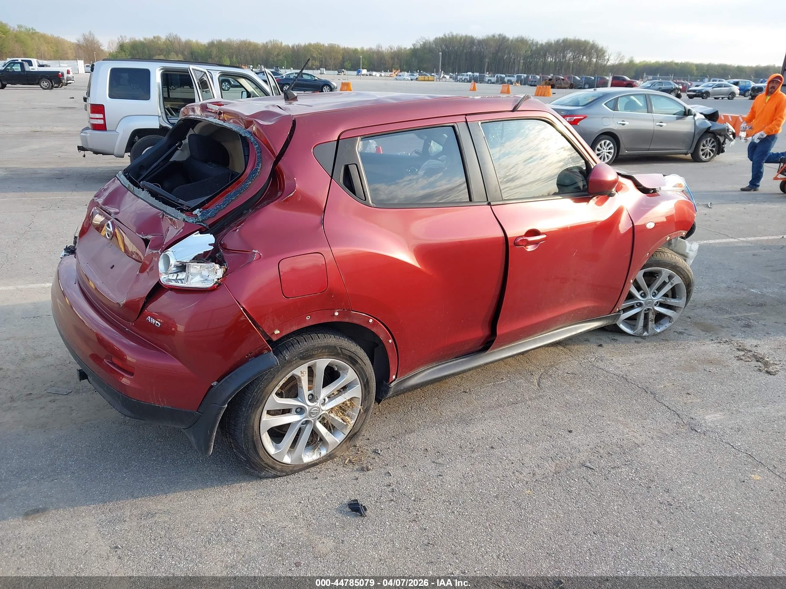 2011 Nissan Juke S Red vin: JN8AF5MV2BT014445