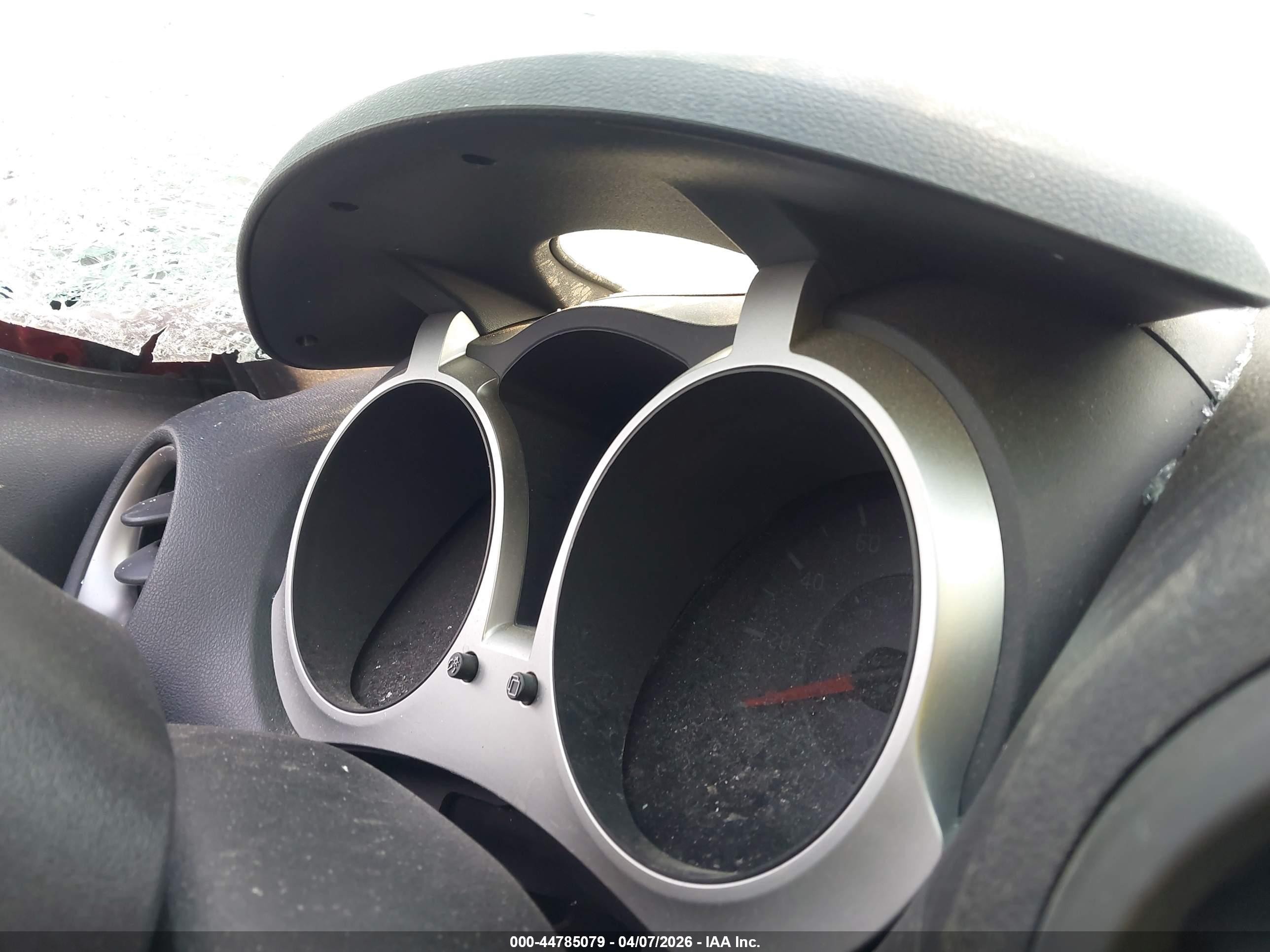 2011 Nissan Juke S Red vin: JN8AF5MV2BT014445