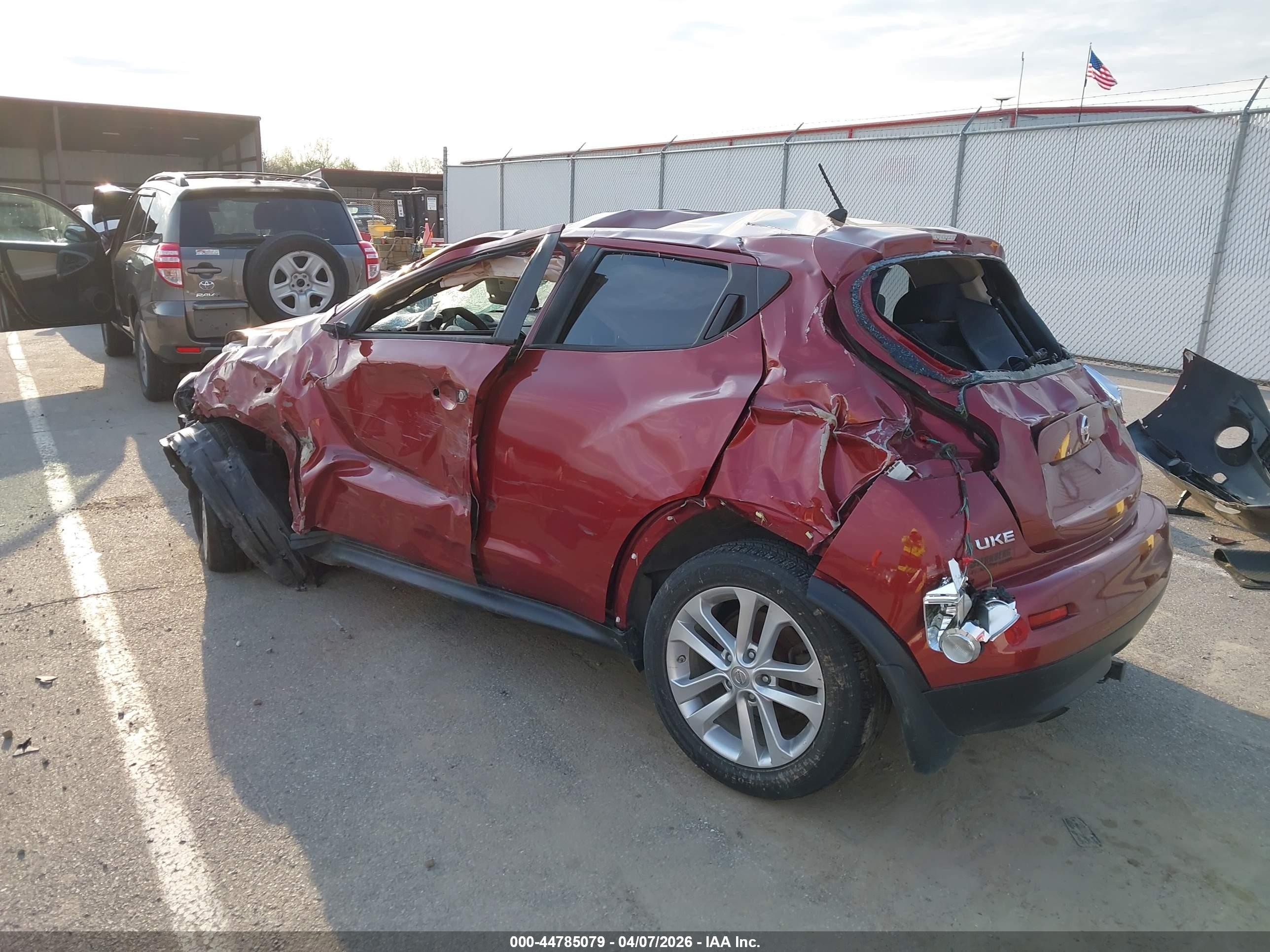 2011 Nissan Juke S Red vin: JN8AF5MV2BT014445