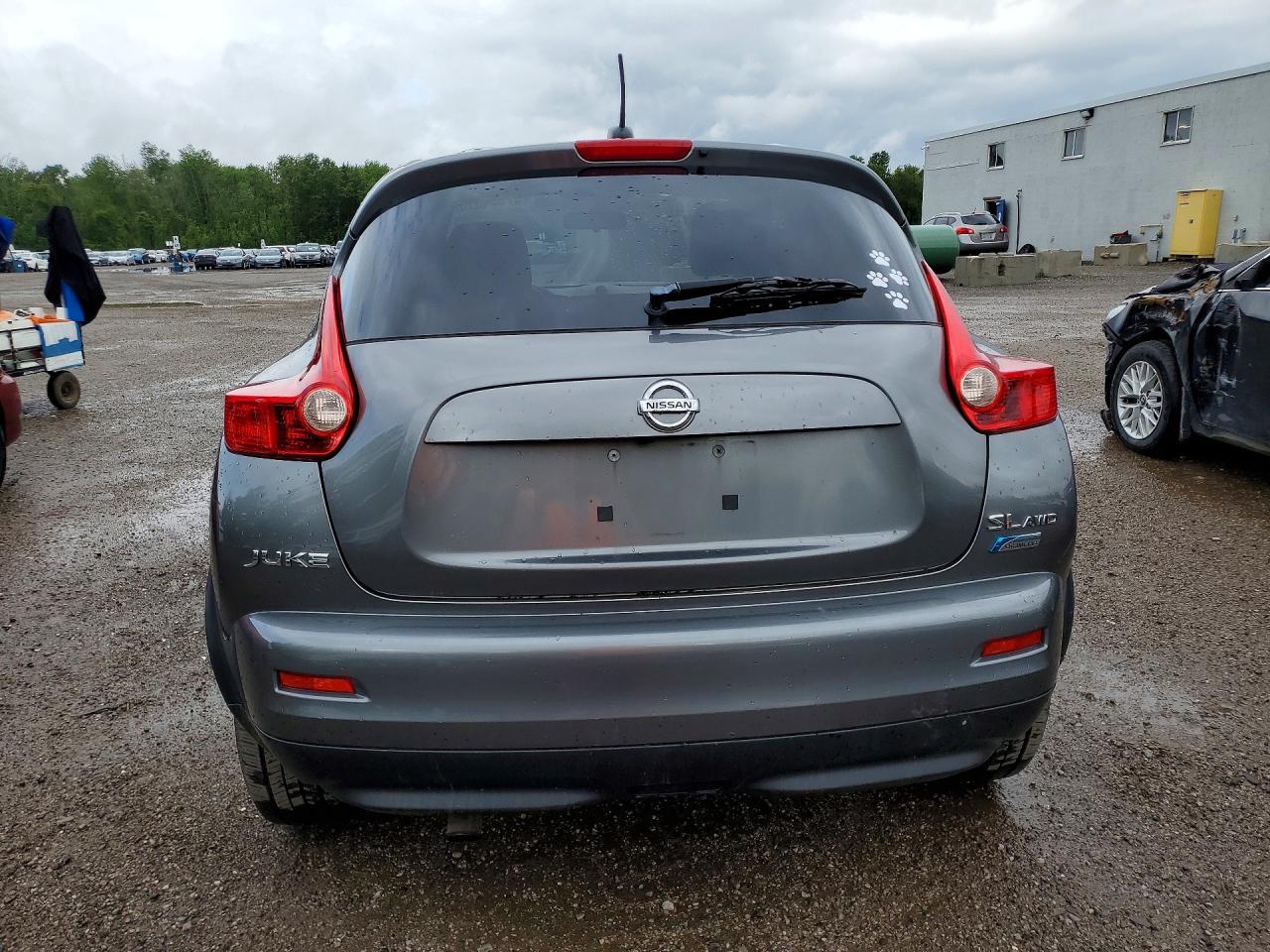 2011 Nissan Juke S Gray vin: JN8AF5MV2BT021704