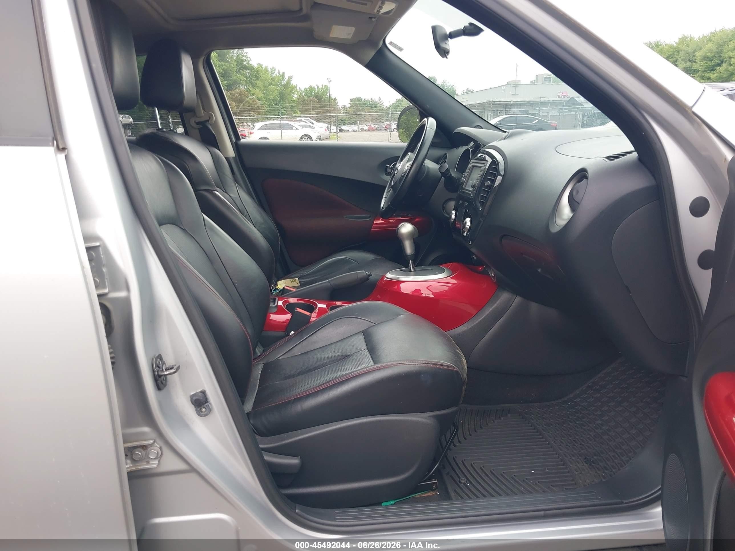 2011 Nissan Juke Sl Silver vin: JN8AF5MV2BT026224