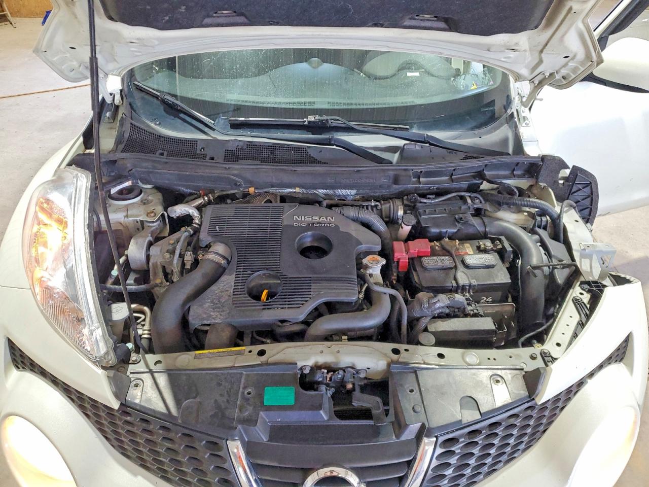 2012 Nissan Juke S Белый vin: JN8AF5MV2CT108102