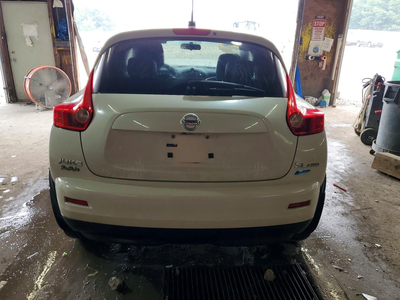 2012 Nissan Juke S/sv/sl White vin: JN8AF5MV2CT125546