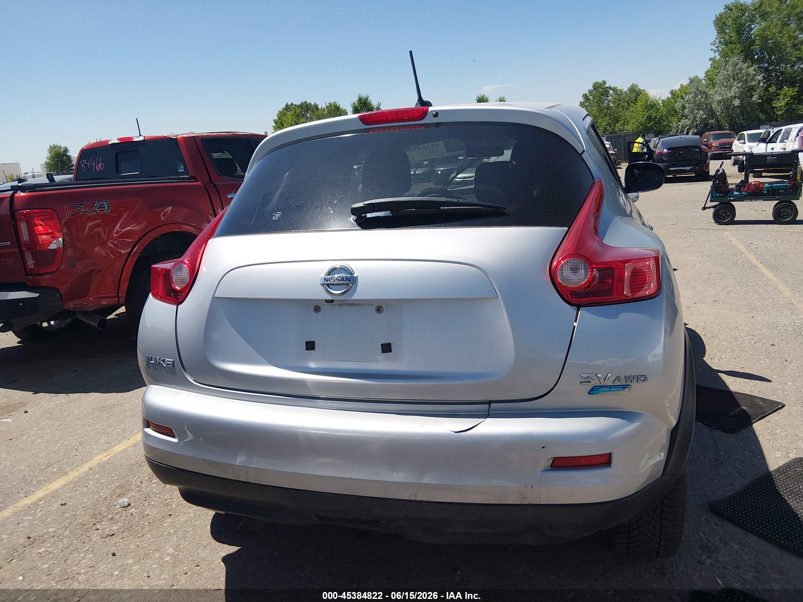 2013 Nissan Juke Sv Silver vin: JN8AF5MV2DT210002