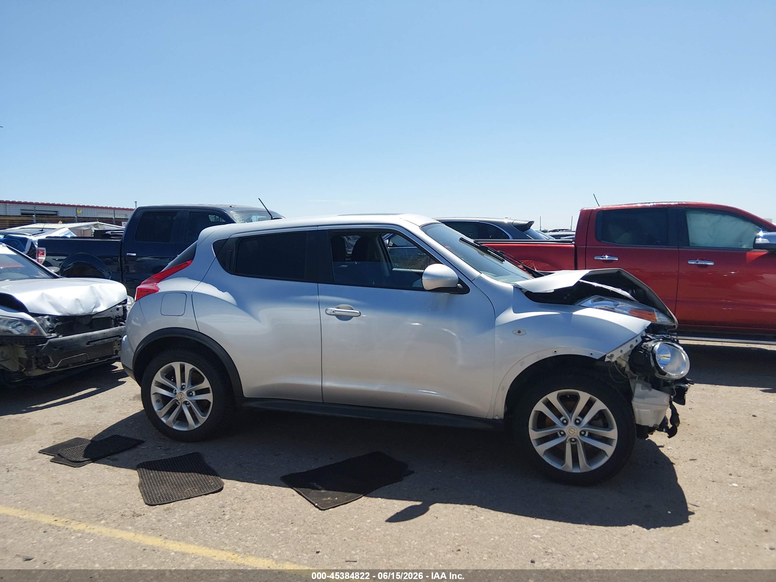 2013 Nissan Juke Sv Silver vin: JN8AF5MV2DT210002