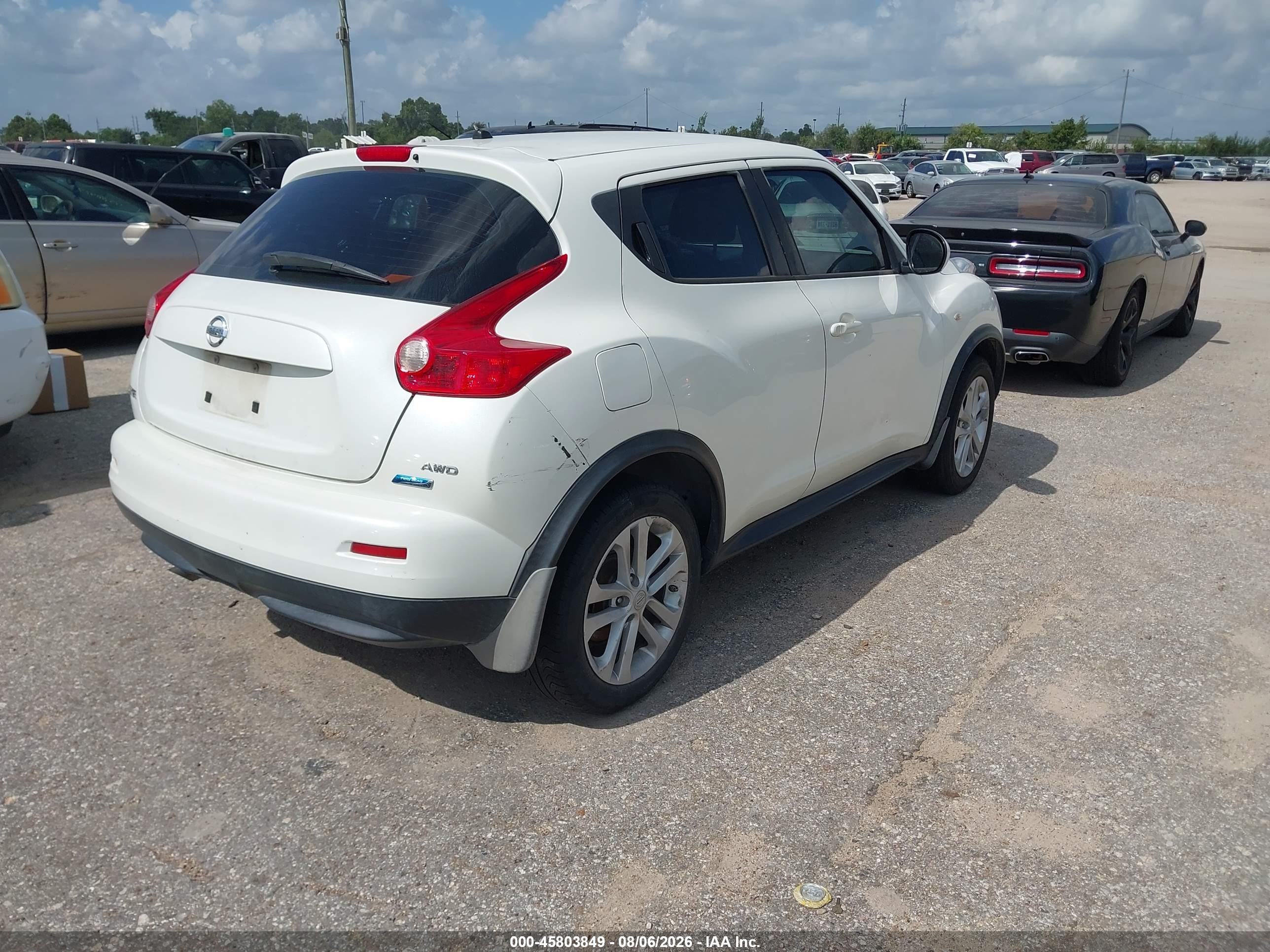 2013 Nissan Juke S White vin: JN8AF5MV2DT223400