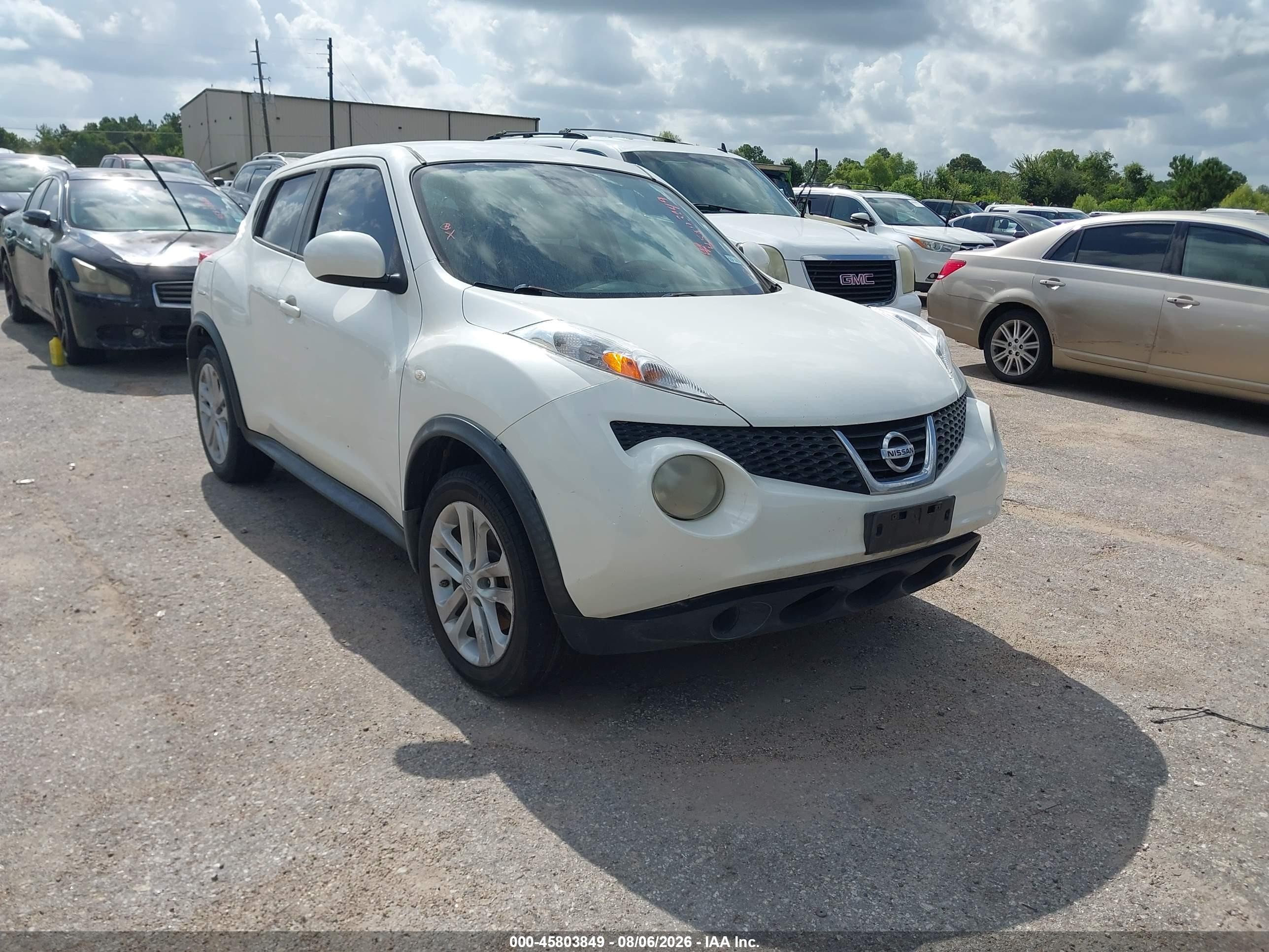 2013 Nissan Juke S White vin: JN8AF5MV2DT223400
