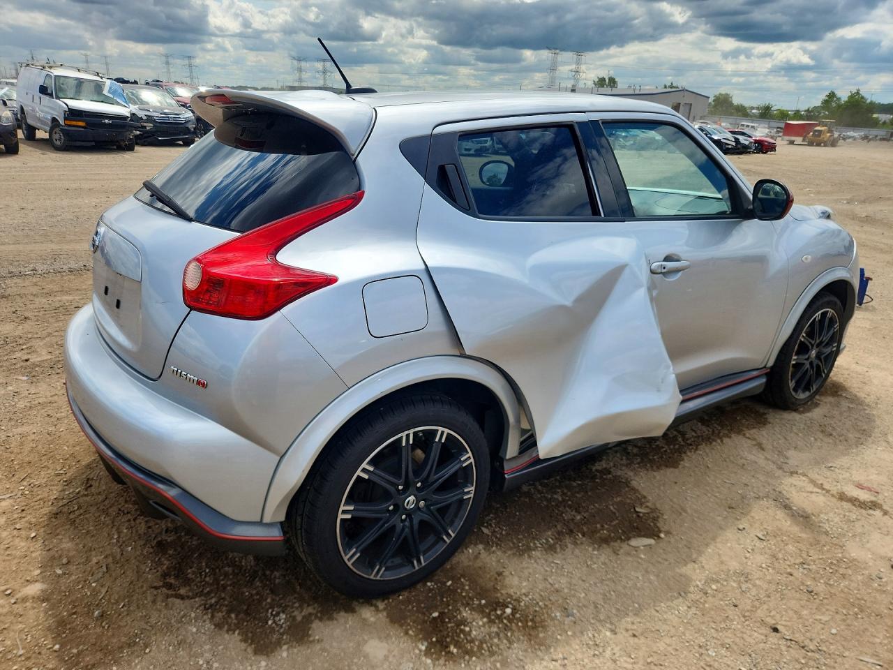 2013 Nissan Juke S Серебряный vin: JN8AF5MV2DT227625