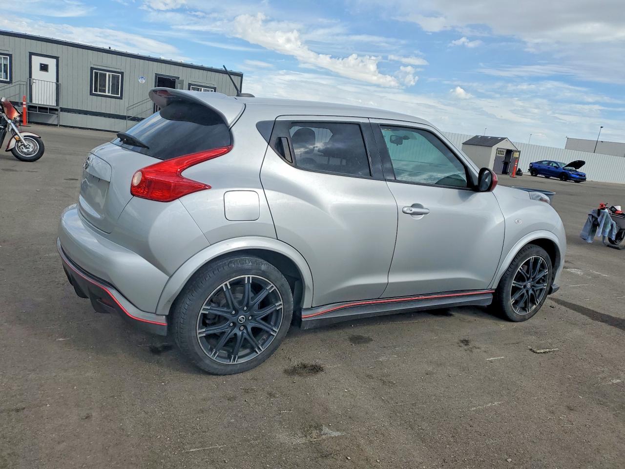 2013 Nissan Juke S Silver vin: JN8AF5MV2DT231934
