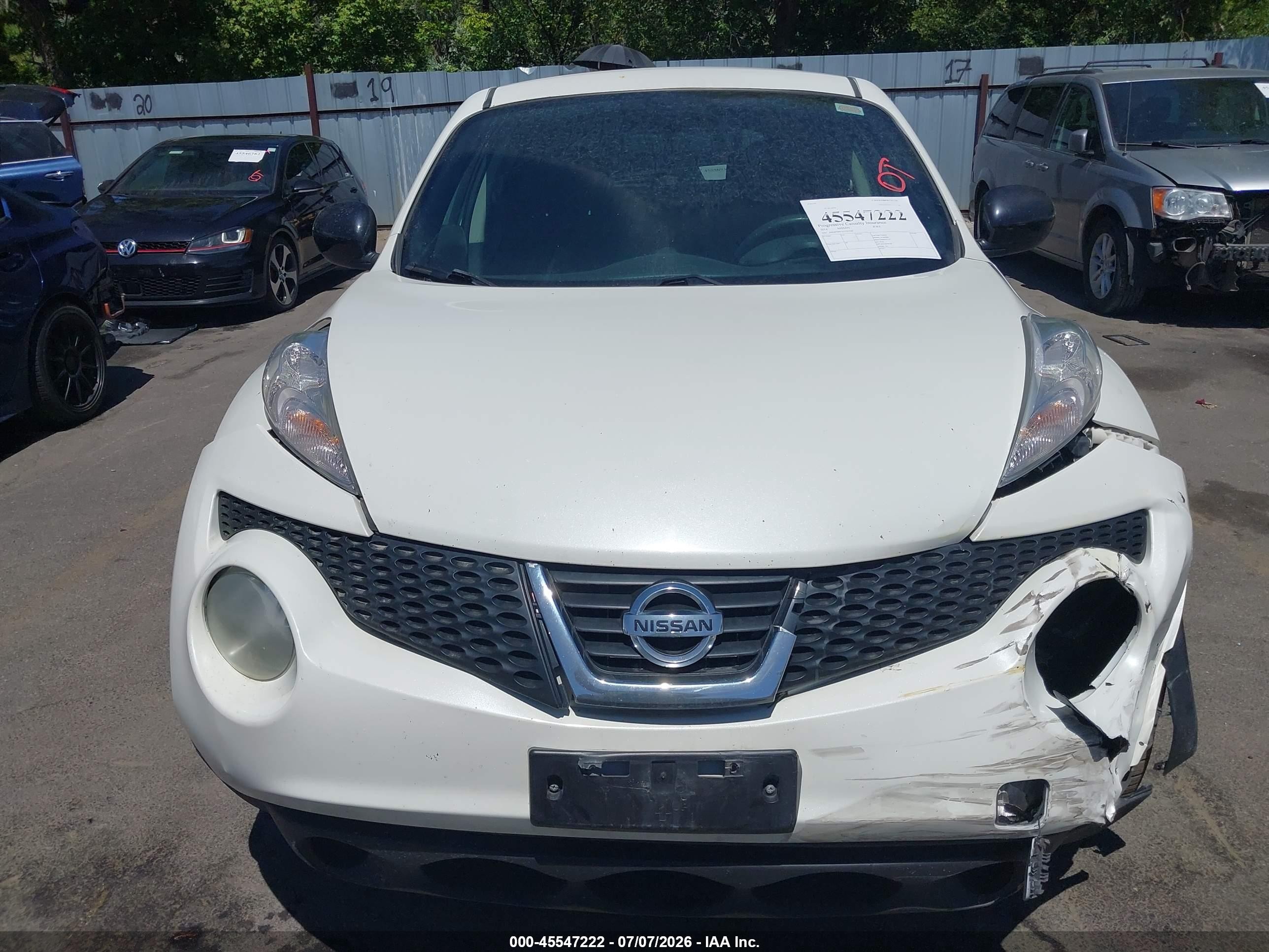 2014 Nissan Juke S White vin: JN8AF5MV2ET357700